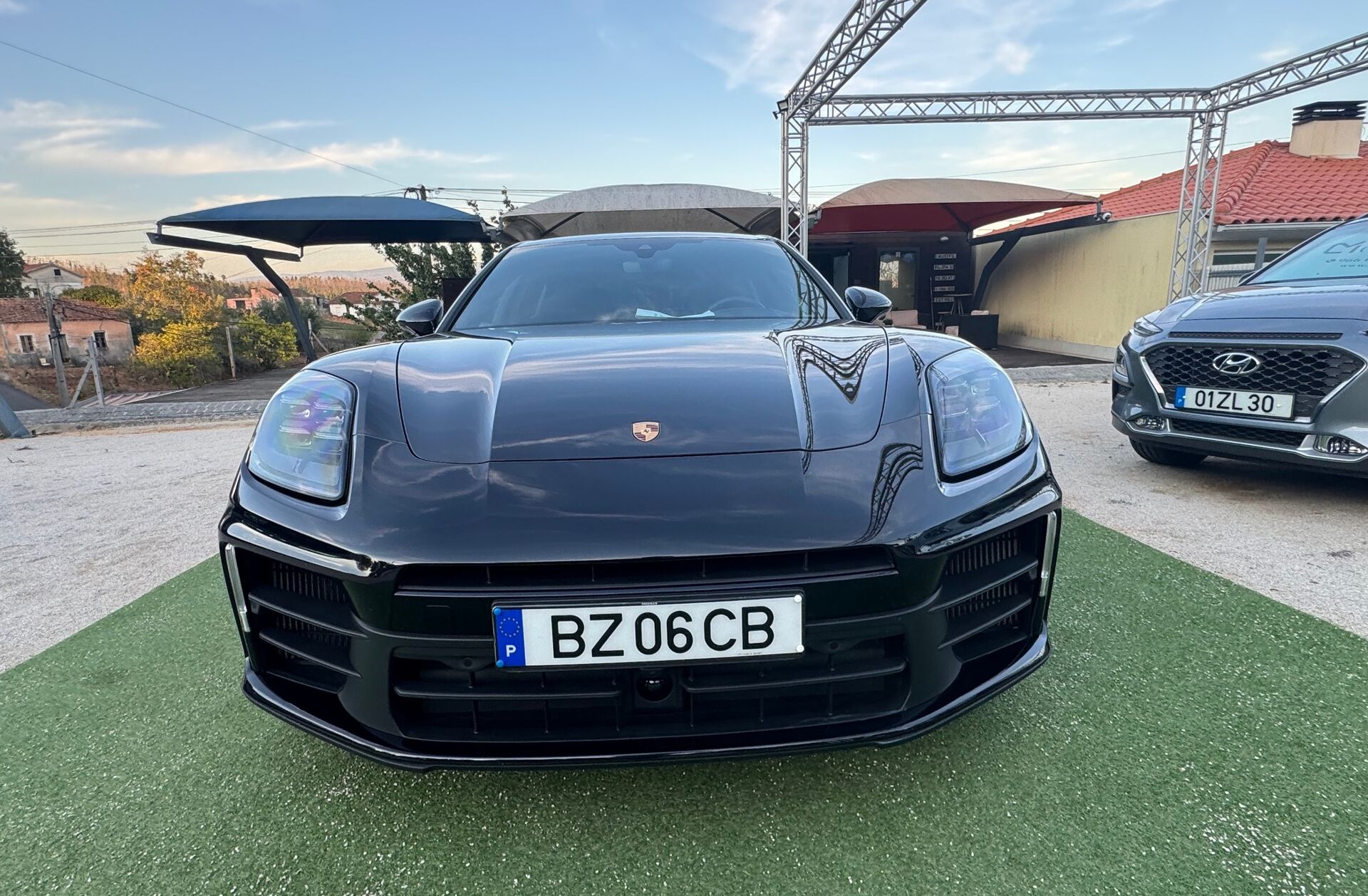 PORSCHE Panamera 4 E-Hybrid