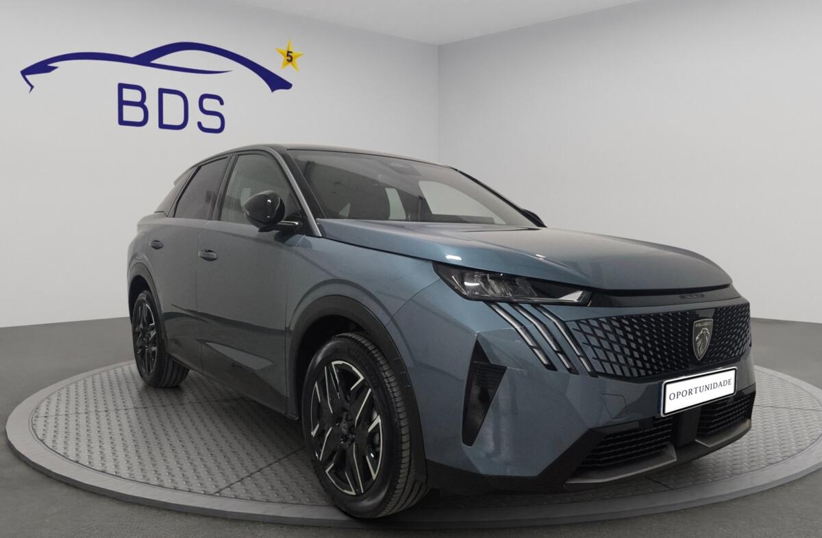 PEUGEOT 3008 1.2 Hybrid Allure e-DCS6