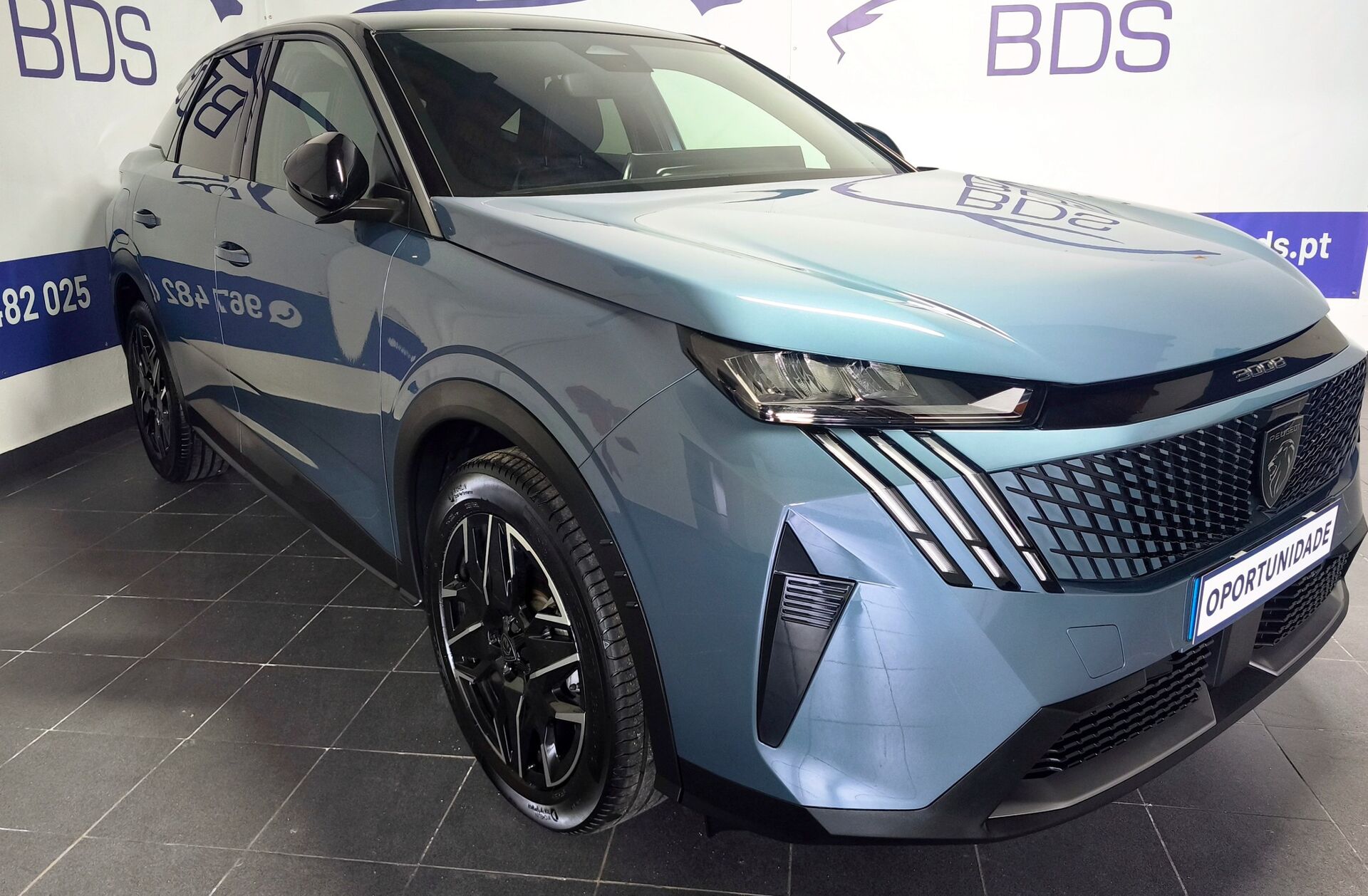 PEUGEOT 3008 1.2 Hybrid Allure e-DCS6