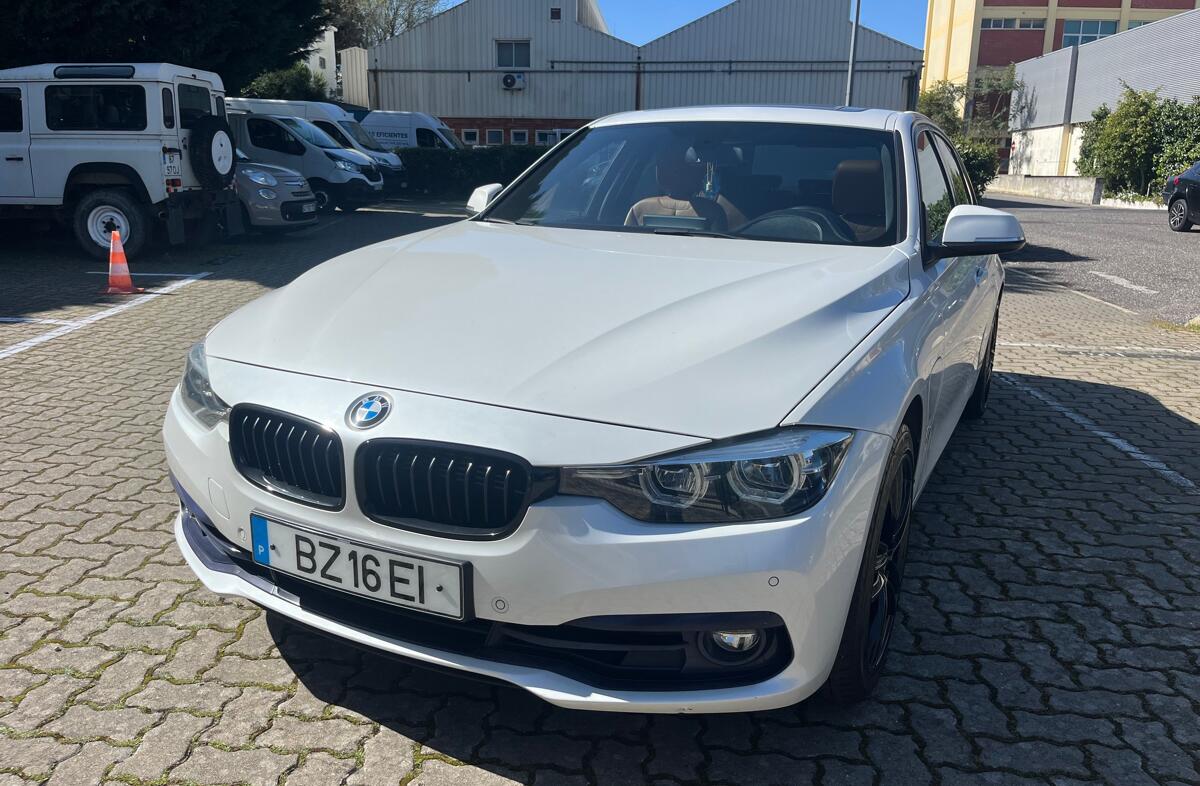 BMW Serie-3 330 e iPerformance Pack M