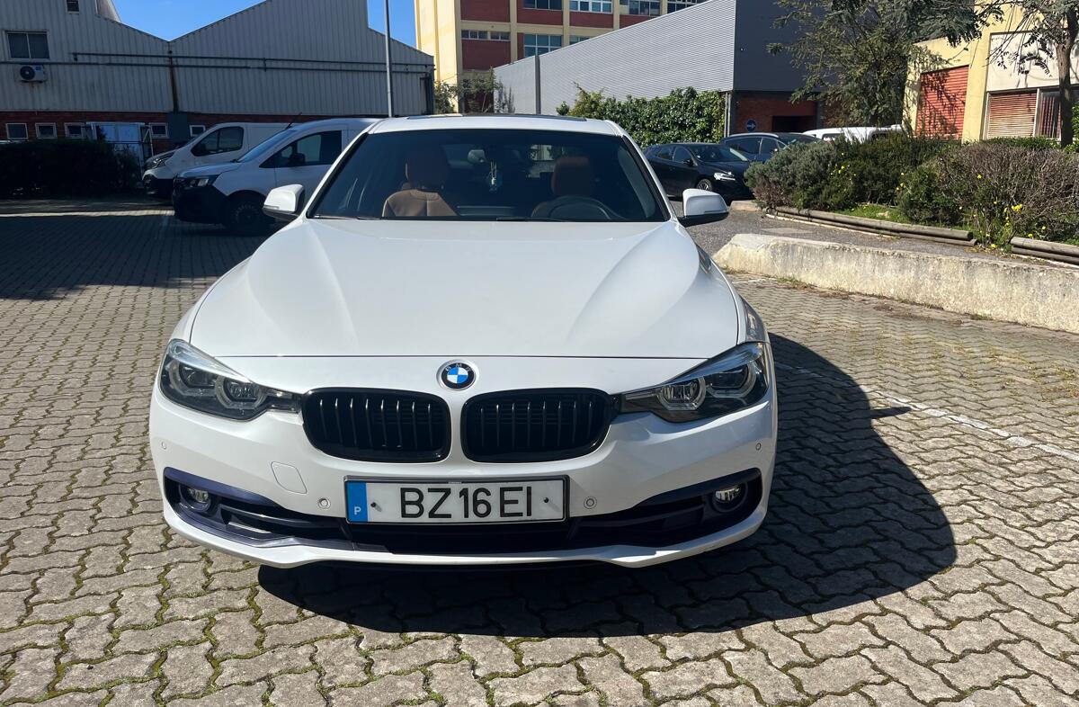 BMW Serie-3 330 e iPerformance Pack M