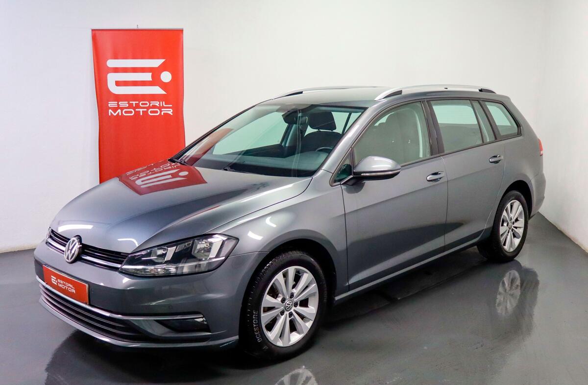 VOLKSWAGEN Golf 1.6 TDI Confortline