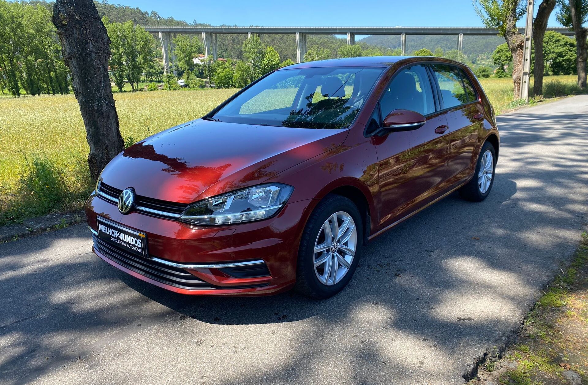 VOLKSWAGEN Golf 1.0 TSI Stream