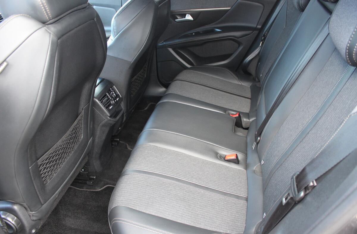 PEUGEOT 3008 1.5 BlueHDi GT Line EAT8