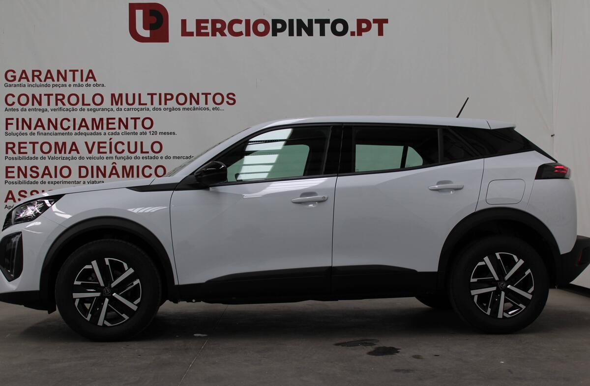 PEUGEOT 2008 1.2 Style