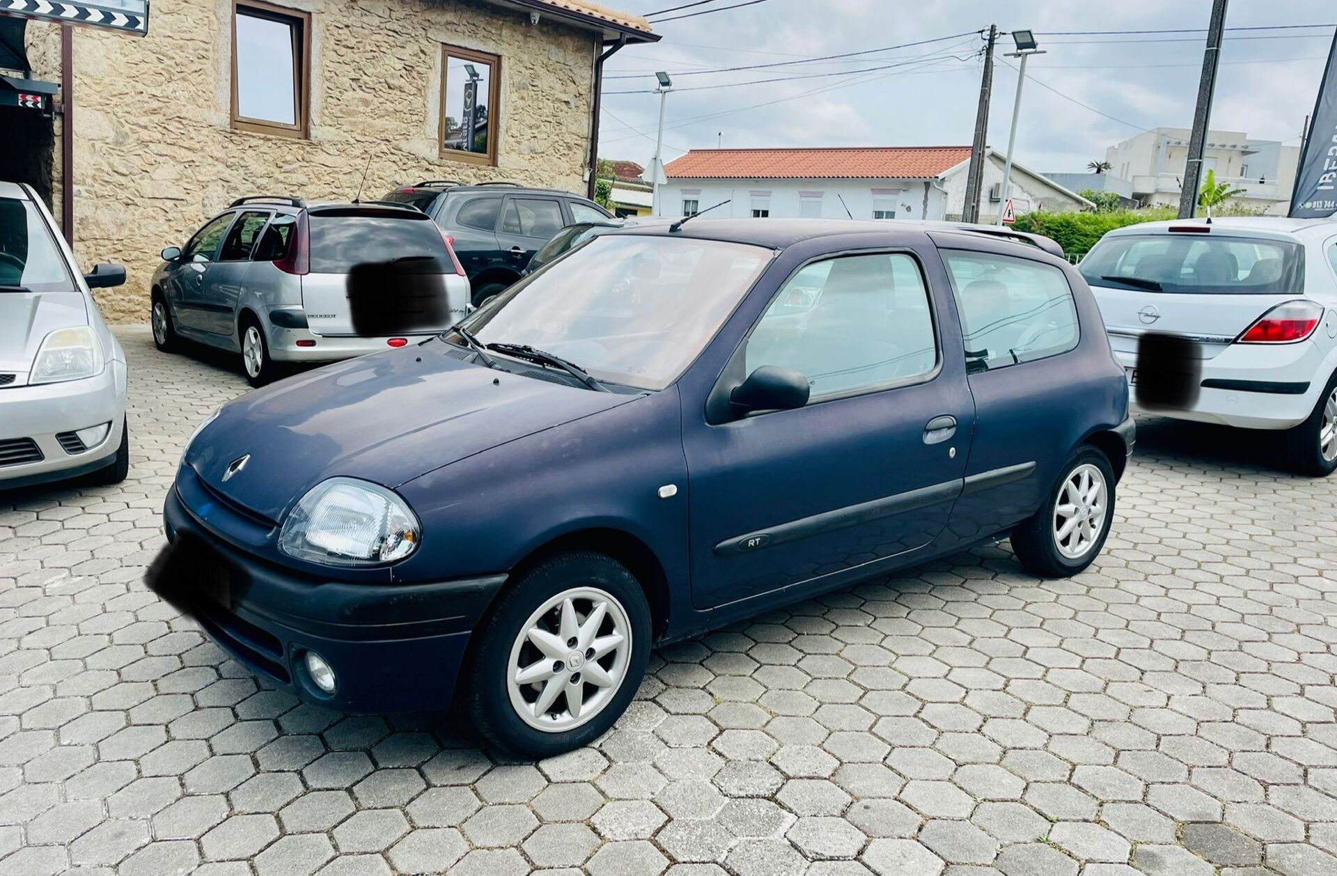 RENAULT Clio 1.2