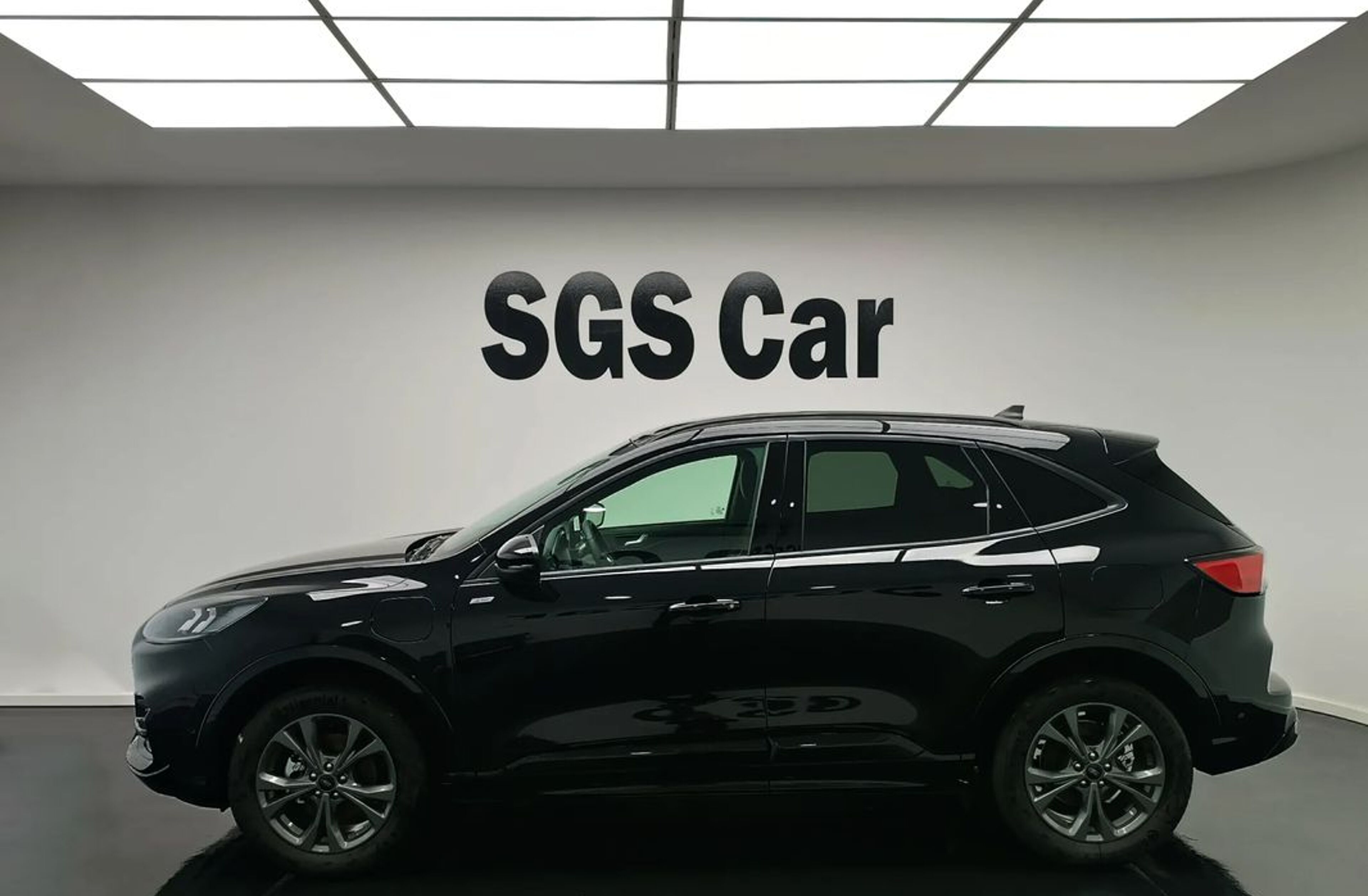FORD Kuga 2.5 PHEV ST-Line X