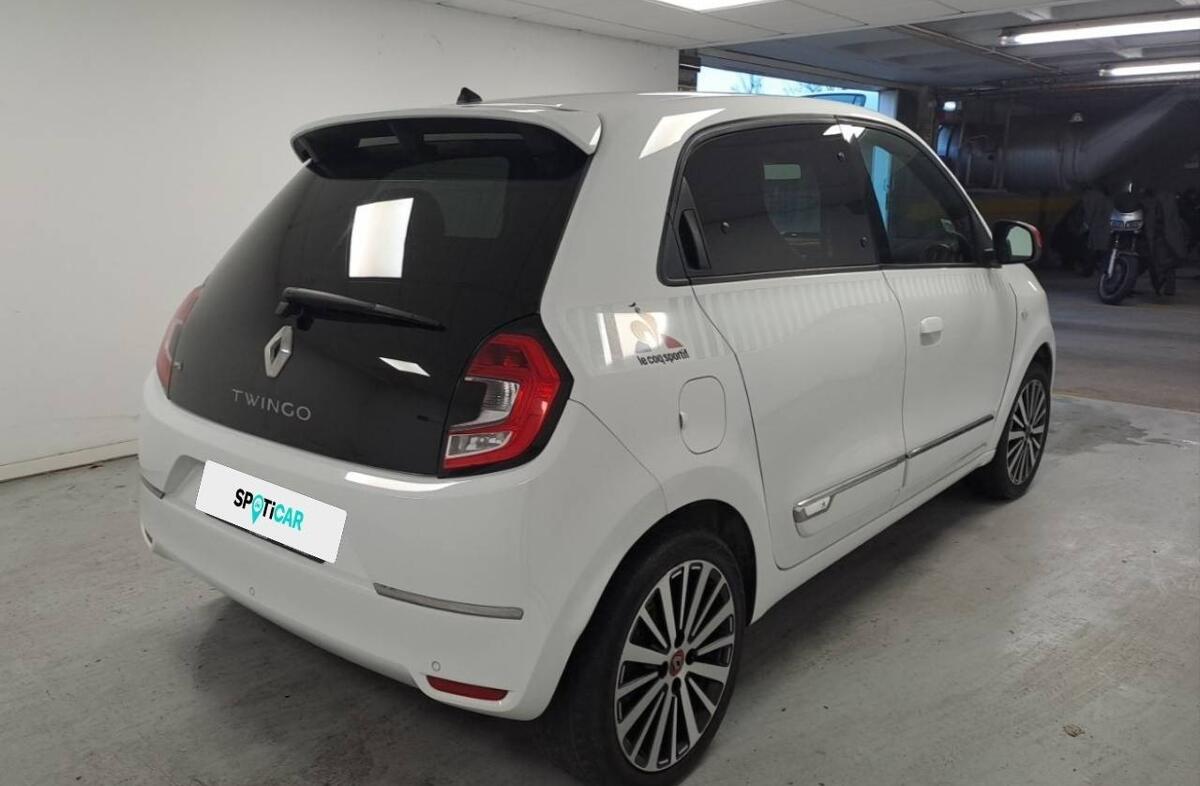 RENAULT Twingo 0.9 TCe Le Coq Sportif EDC
