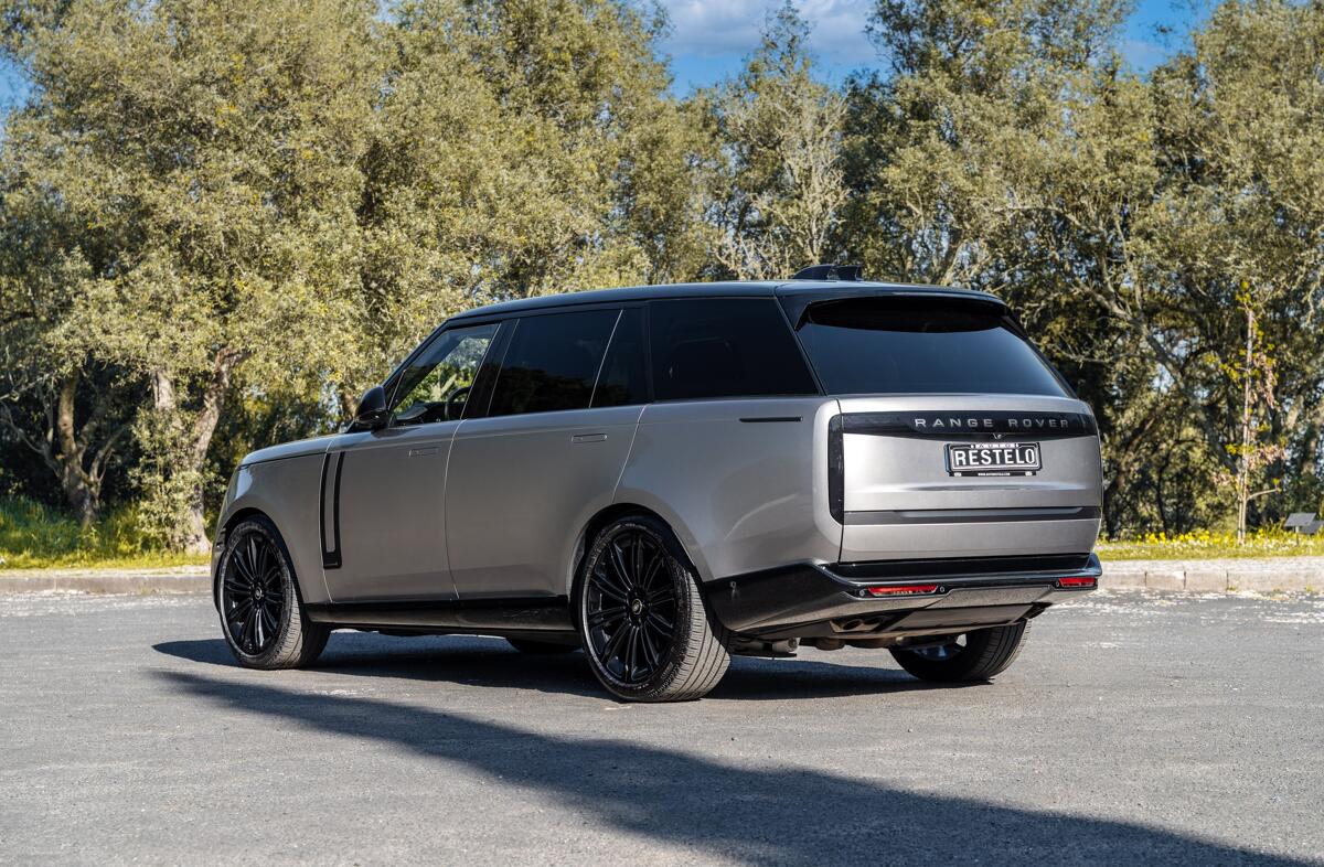 LAND ROVER Range Rover 4.4 P530 LWB Autobiography