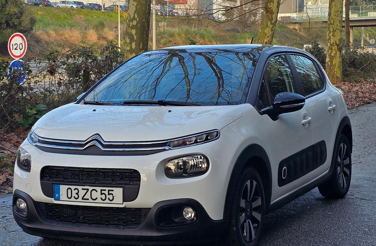 CITROEN C3 1.2 PureTech Shine EAT6