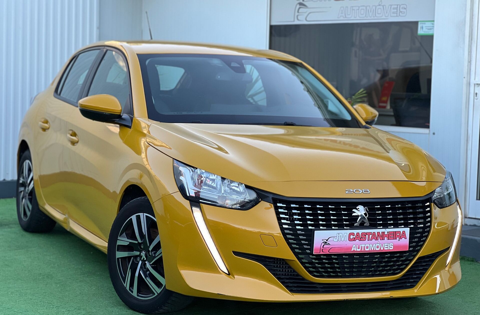 PEUGEOT 208 1.2 PureTech Allure