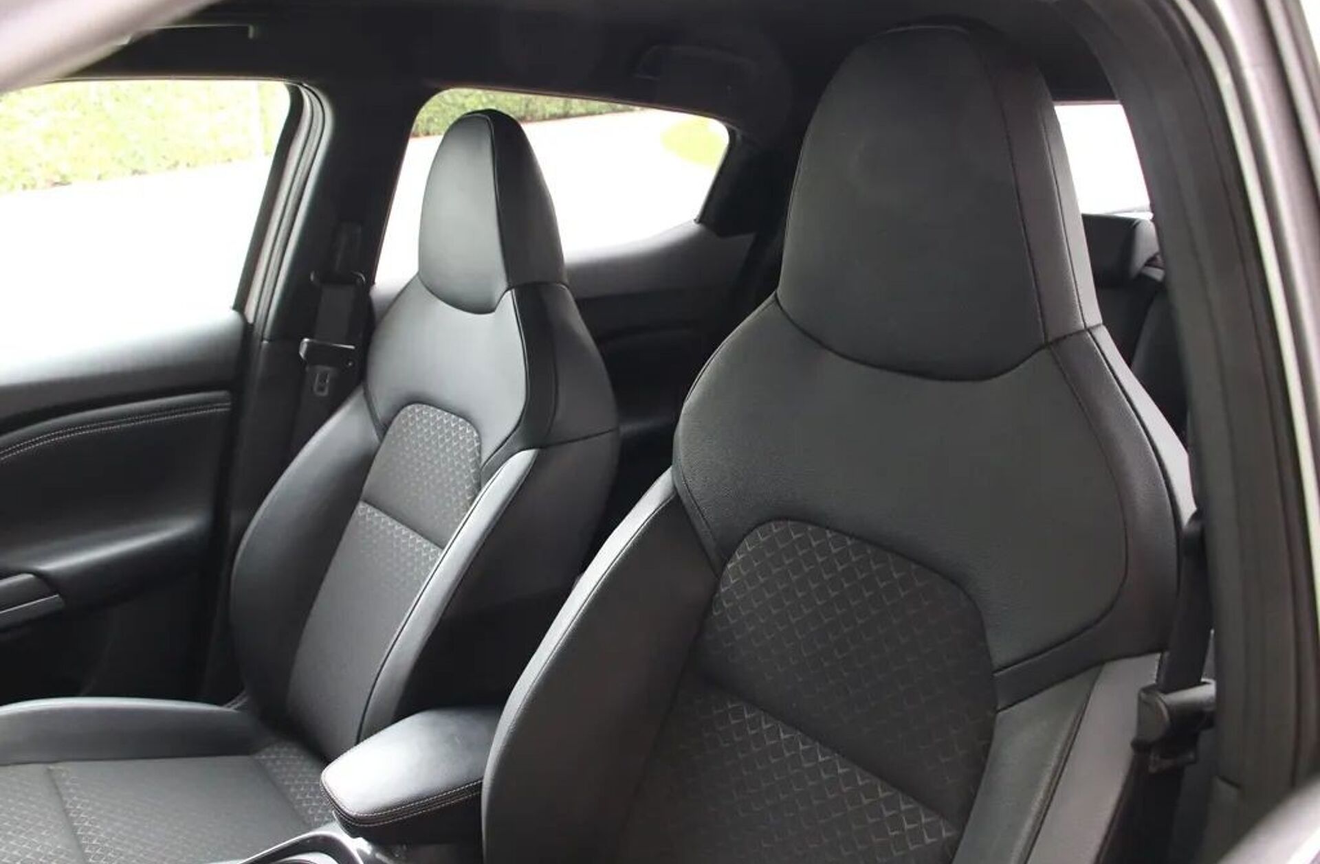 NISSAN Juke 1.0 DIG-T N-Connecta