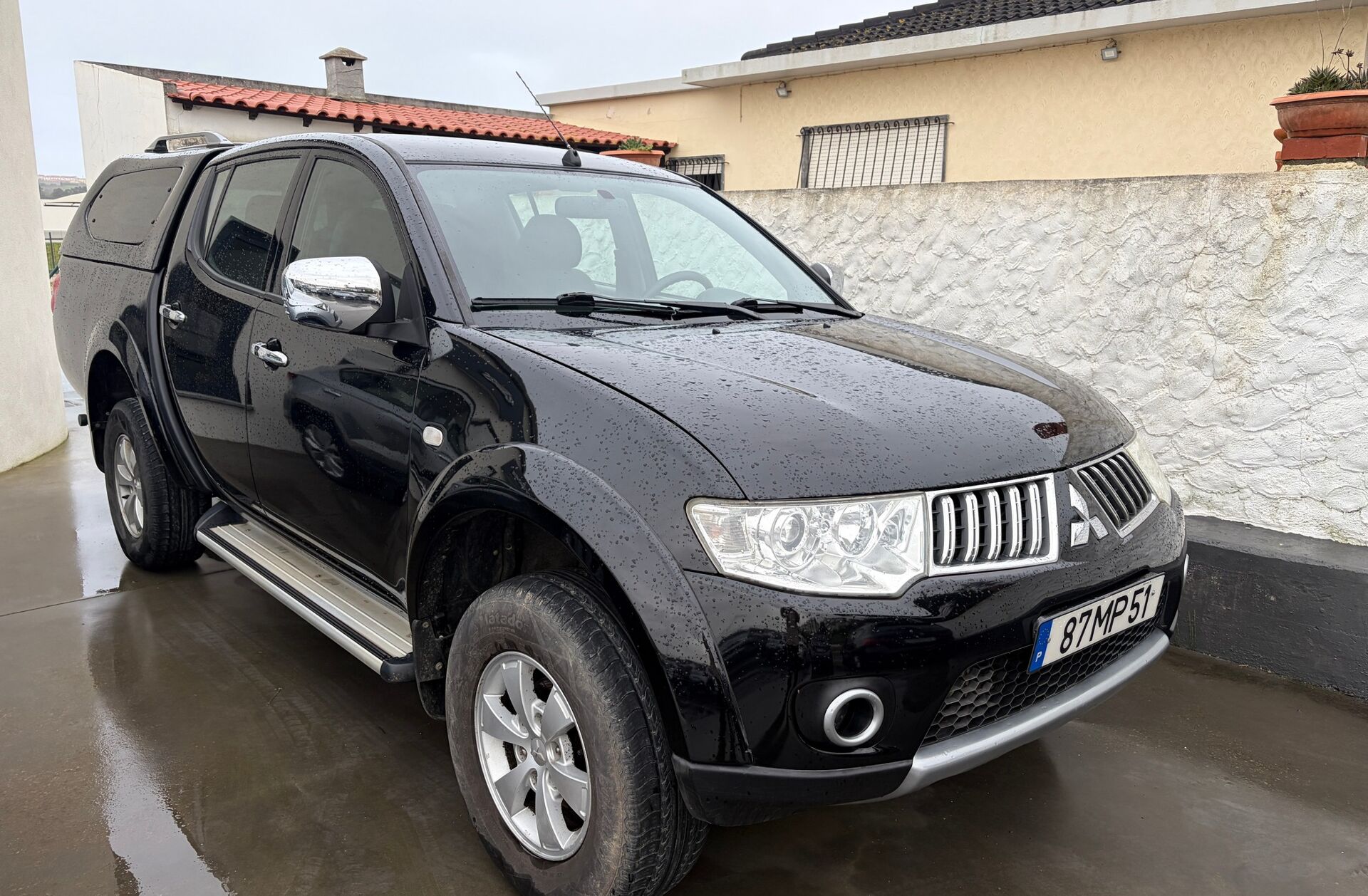 MITSUBISHI L 200 2.5 DI-D CD Inv.AC 4WD