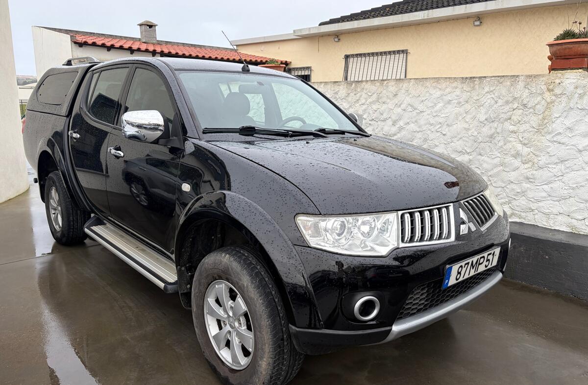 MITSUBISHI L 200 2.5 DI-D CD Inv.AC 4WD