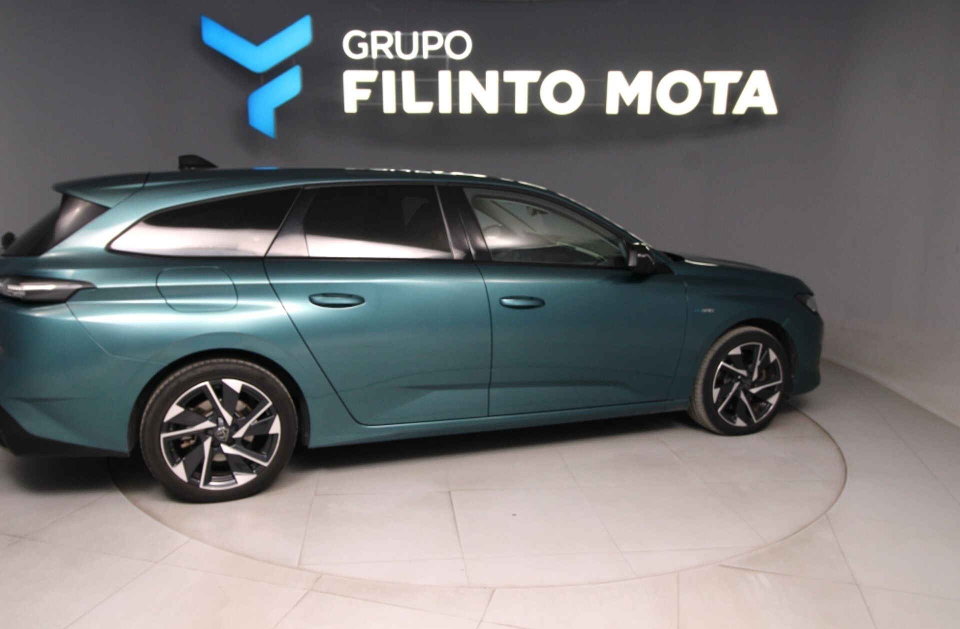 PEUGEOT 308 SW 1.6 Hybrid Allure e-EAT8