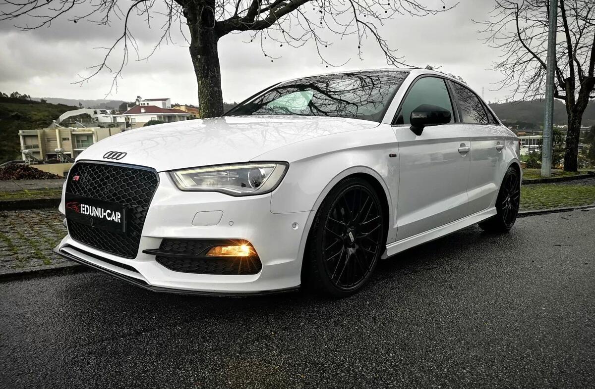 AUDI A3 2.0 TDi S-line