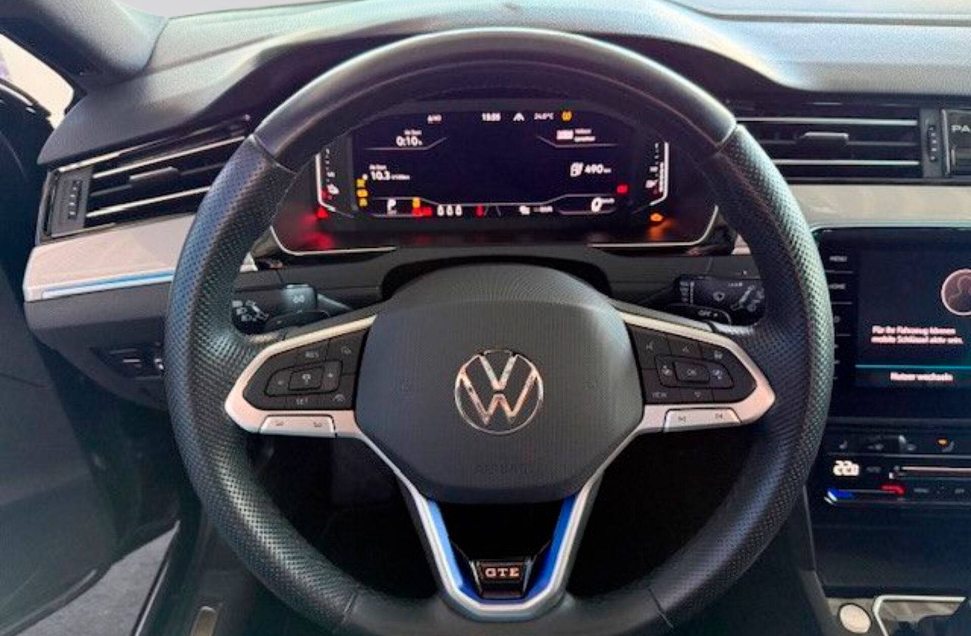 VOLKSWAGEN Passat V. 2.0 TDI R-Line DSG