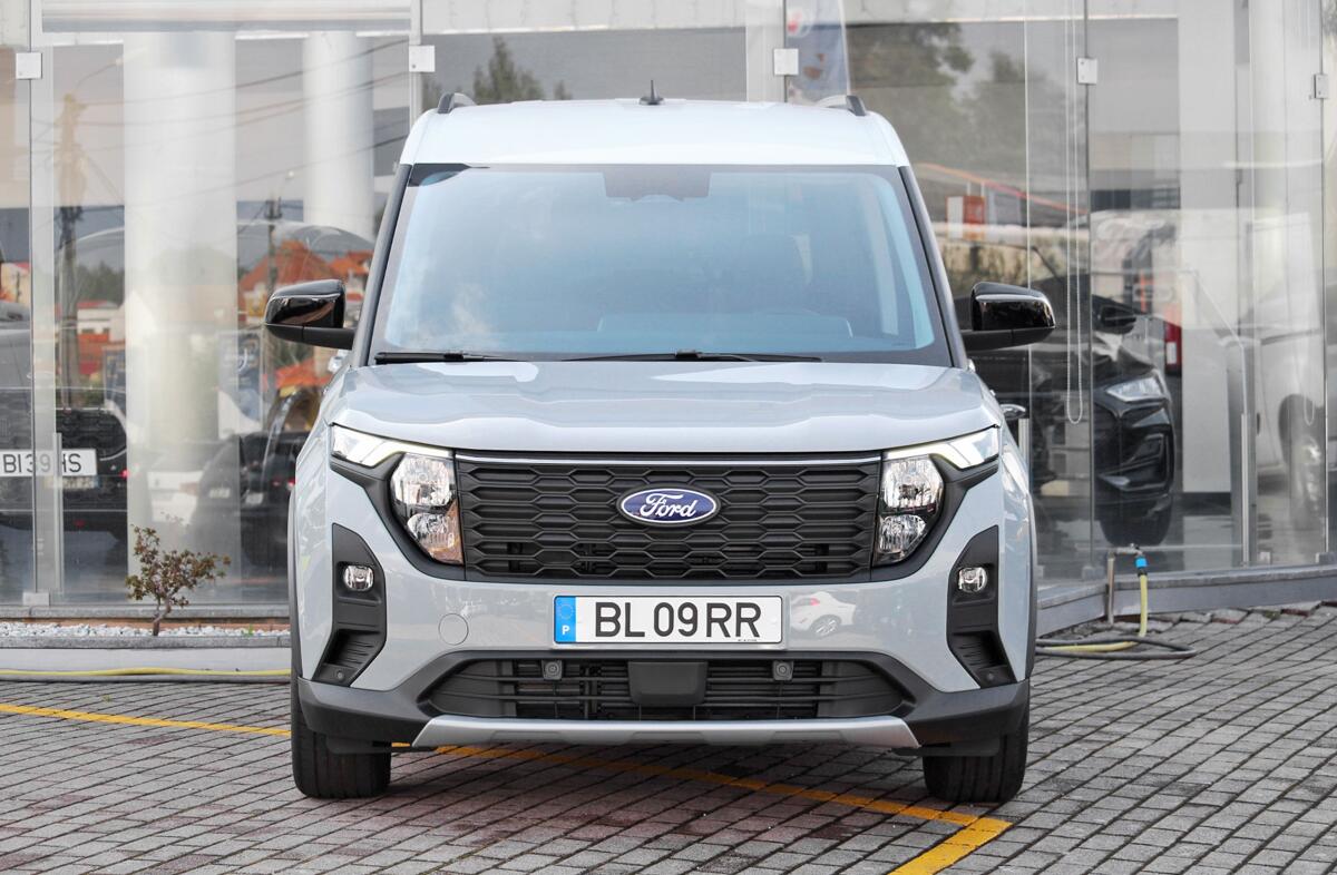 FORD Courier Tourneo  1.0 EcoBoost Active