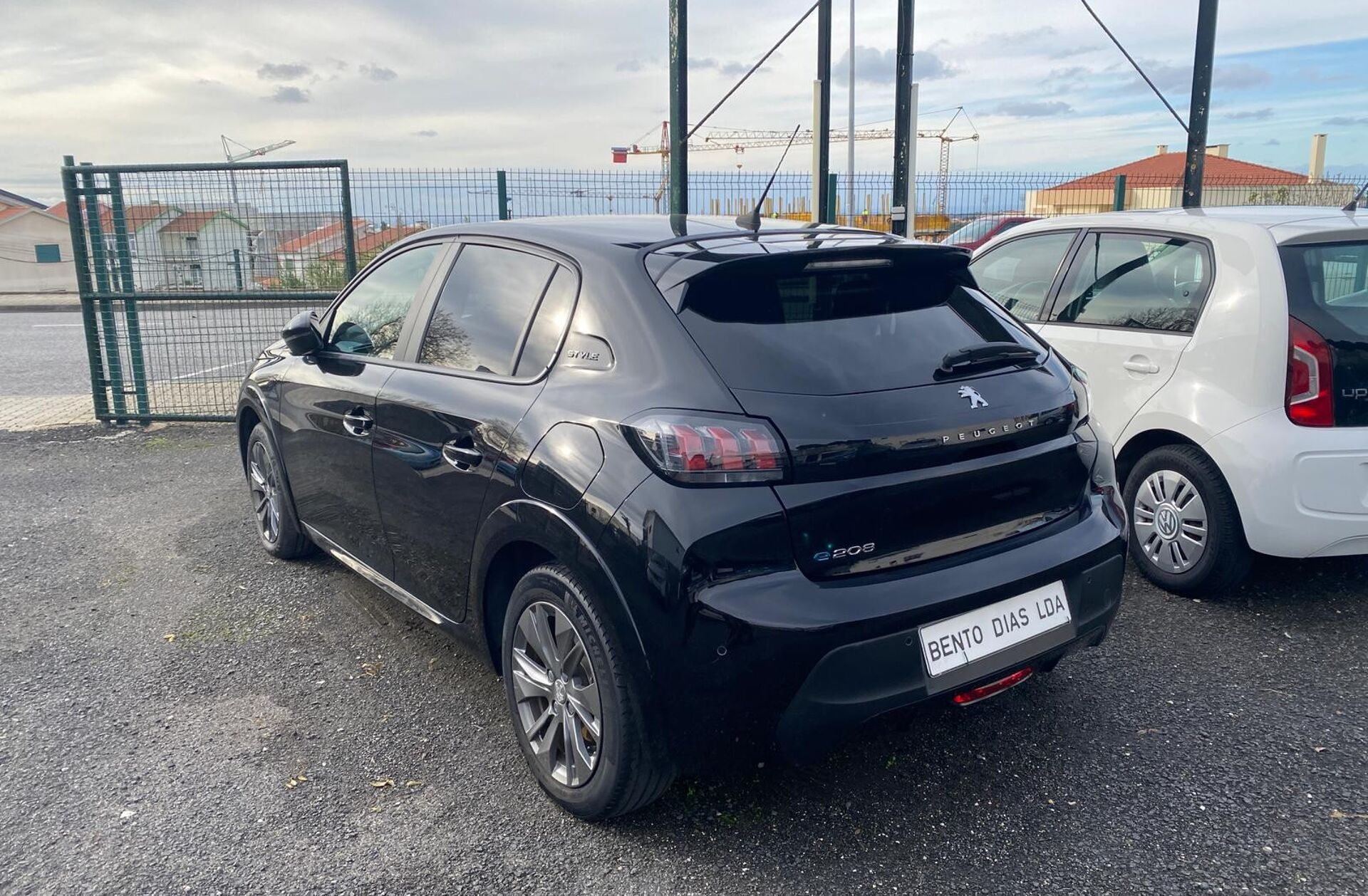 PEUGEOT 208 e- 51 kWh GT