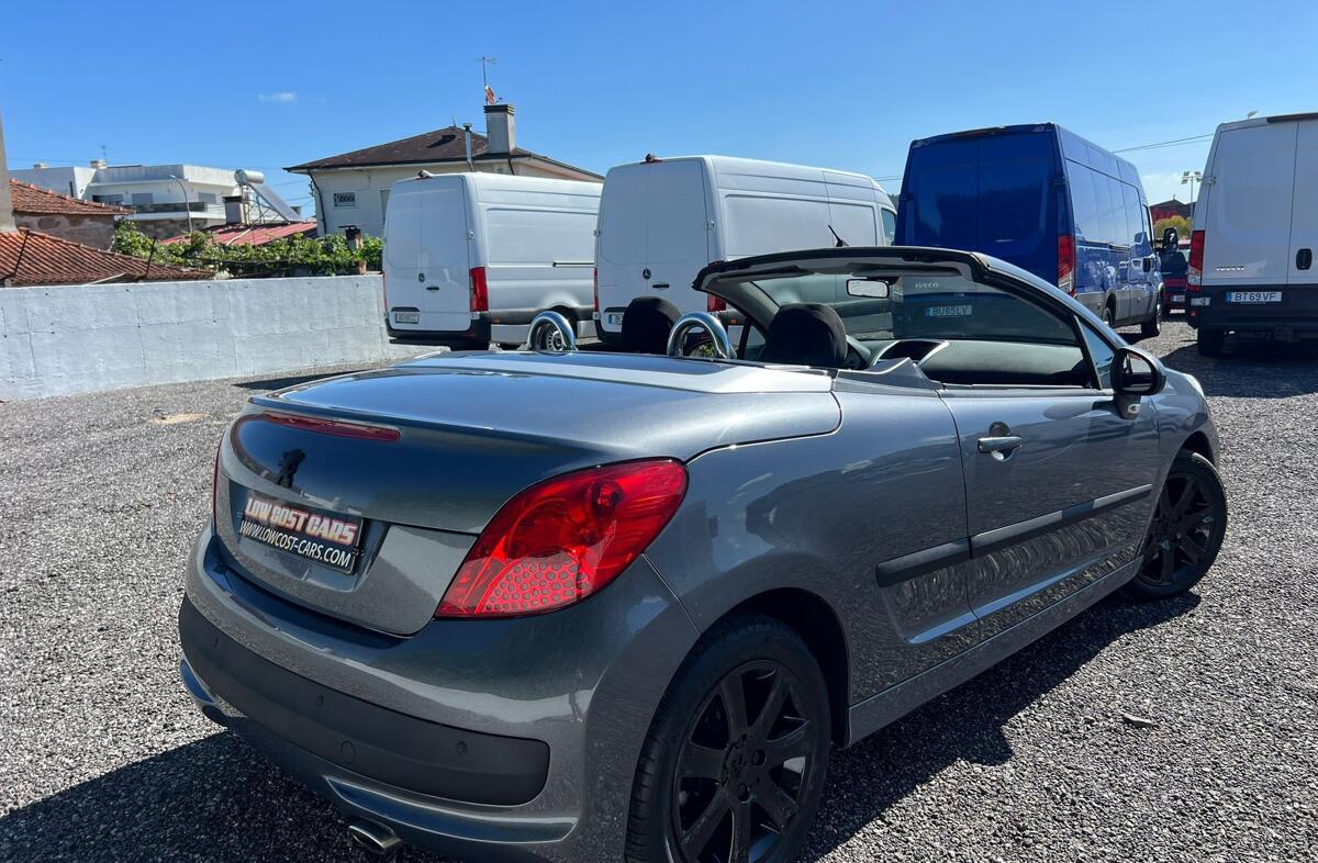 PEUGEOT 207 CC 1.6 HDi FAP Sport