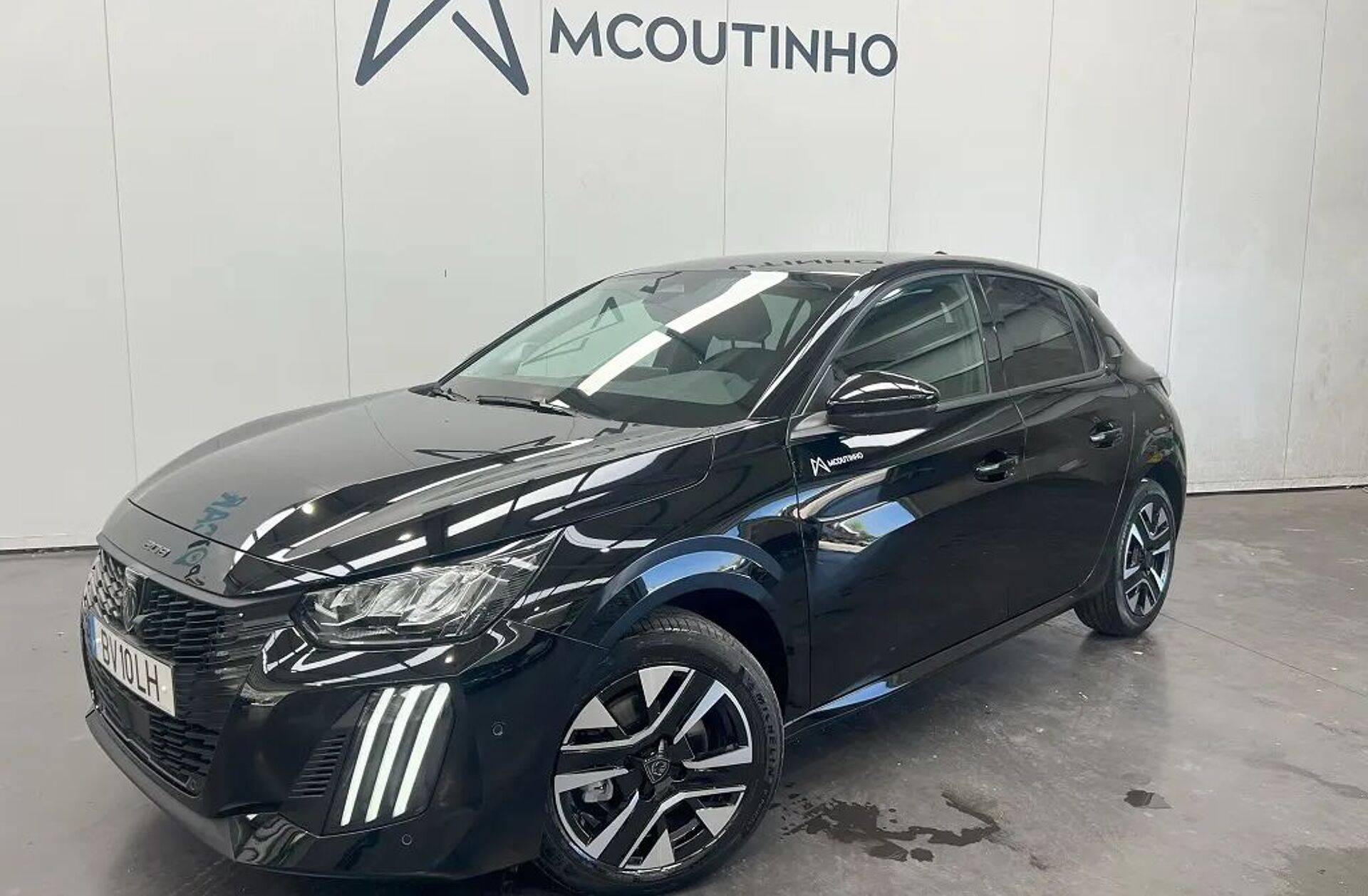 PEUGEOT 208 1.2 Hybrid Allure e-DCS6