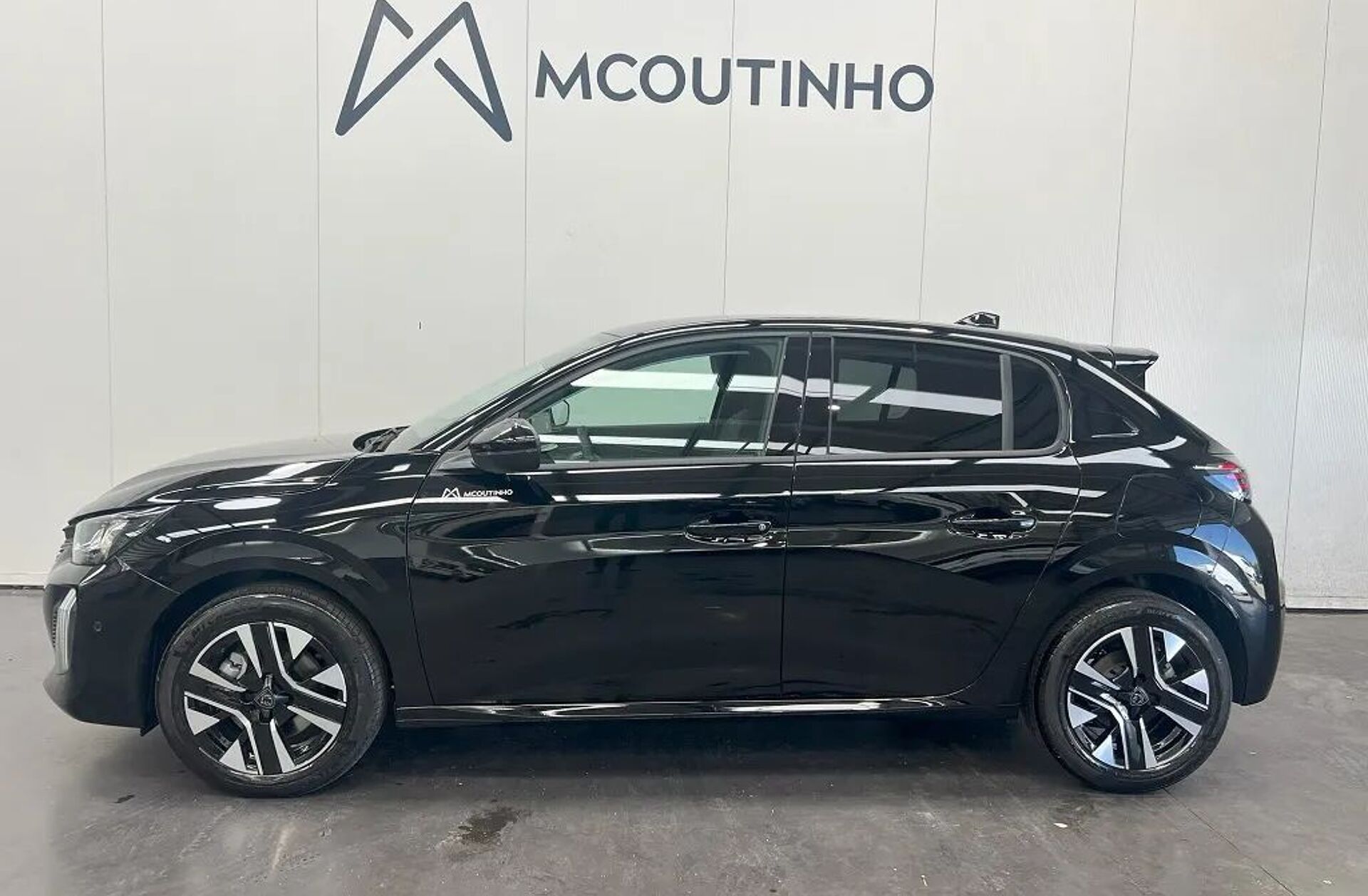 PEUGEOT 208 1.2 Hybrid Allure e-DCS6