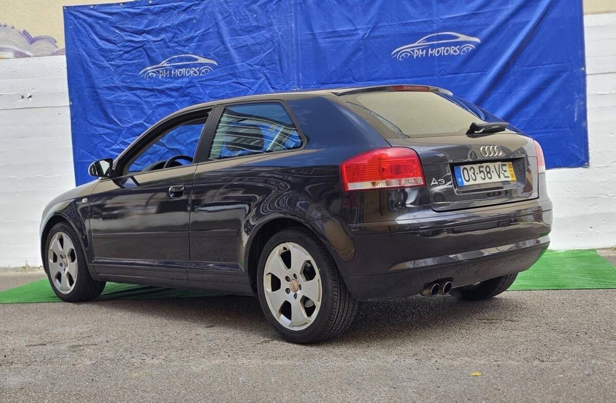 AUDI A3 2.0 FSI Ambiente