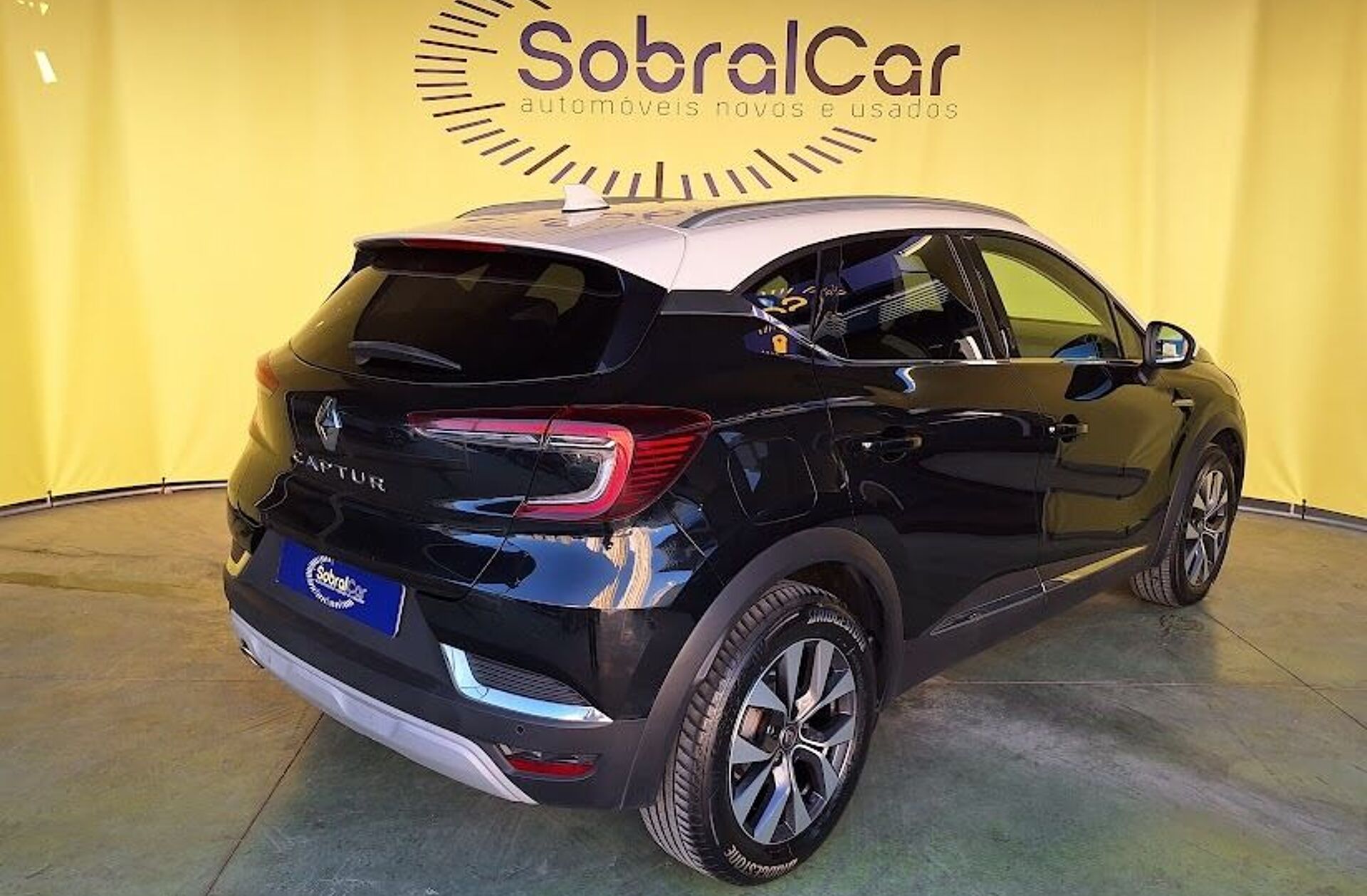 RENAULT Captur 1.0 TCe Exclusive