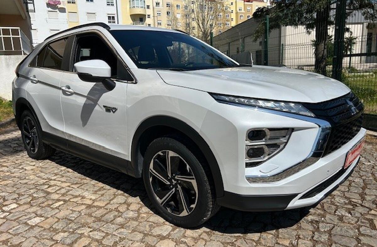 MITSUBISHI Eclipse Cross 2.4 PHEV eMotion