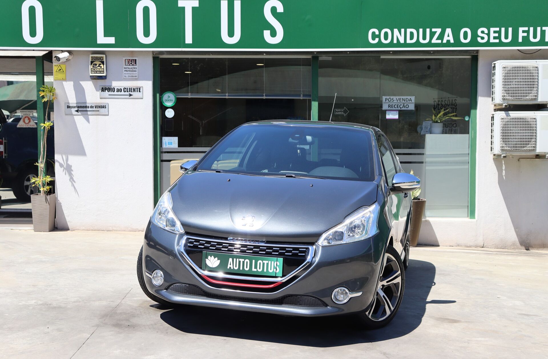 PEUGEOT 208 1.6 THP GTi