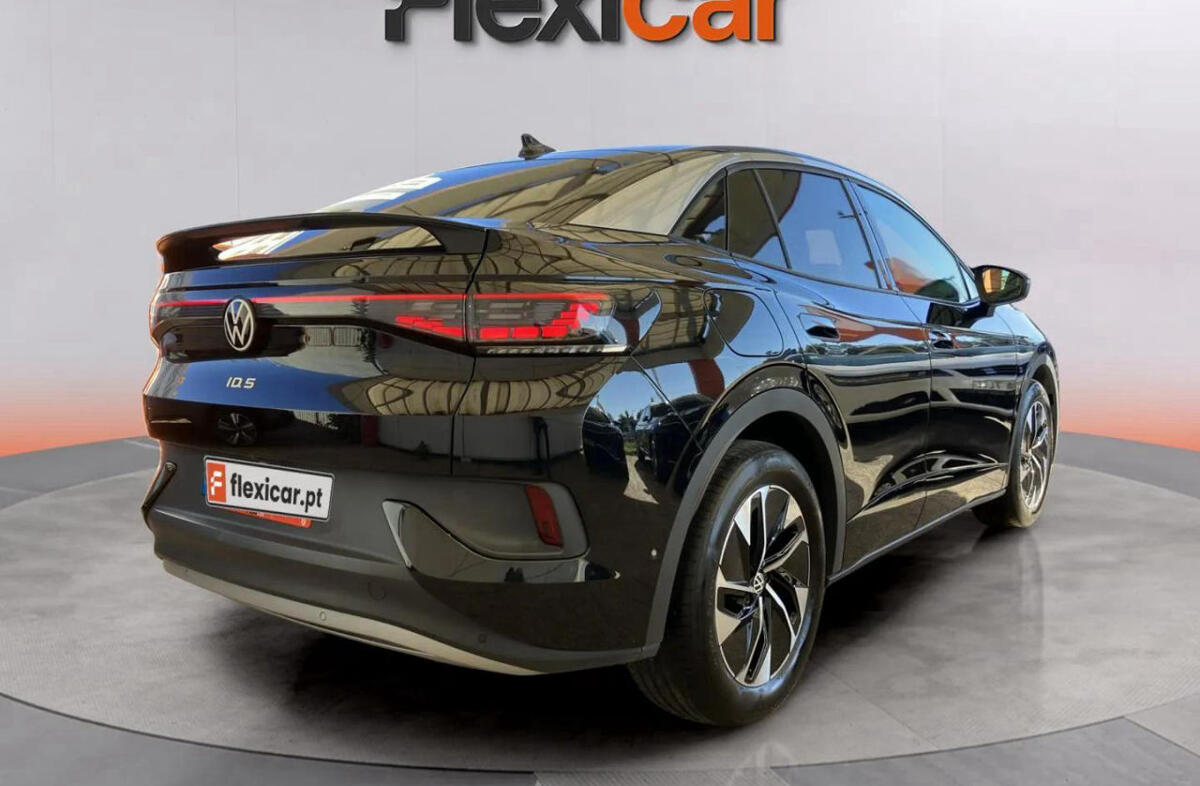 VOLKSWAGEN ID.5 77 kWh Pro Urban