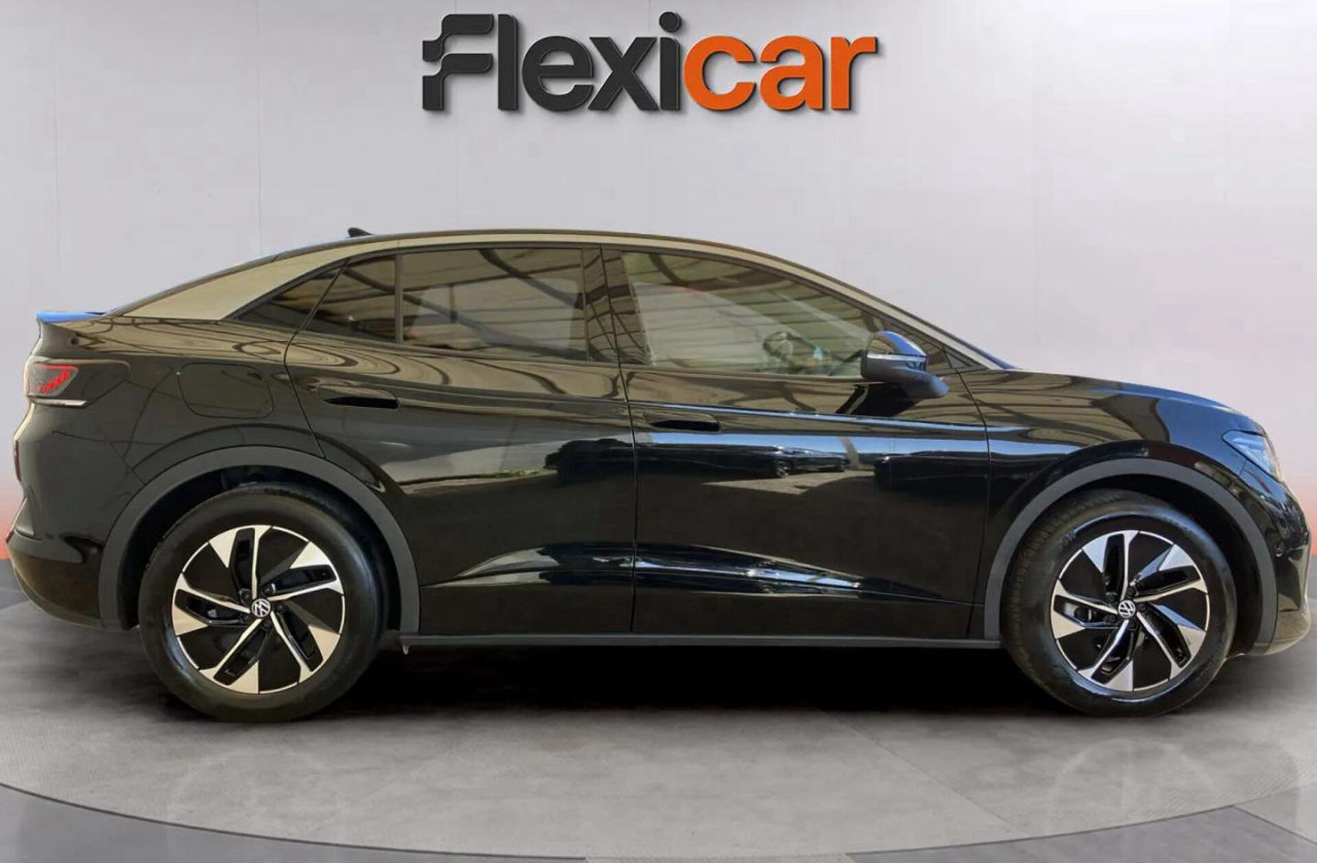 VOLKSWAGEN ID.5 77 kWh Pro Urban