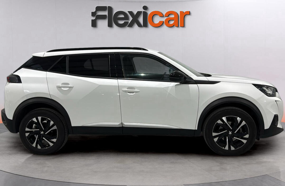 PEUGEOT 2008 1.2 PureTech Allure