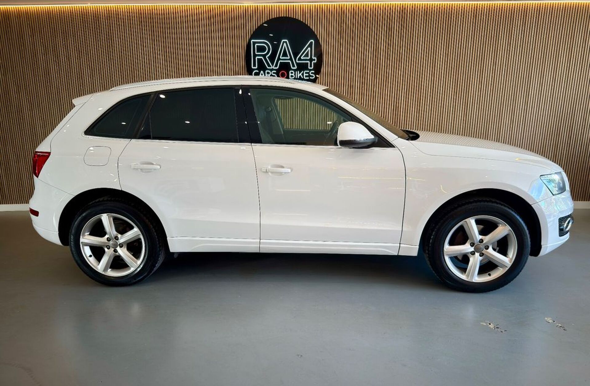 AUDI Q5 2.0 TFSi S-tronic