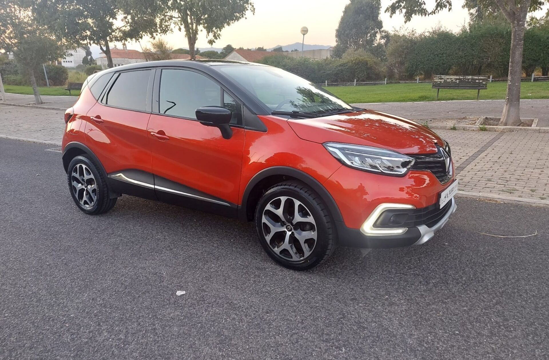 RENAULT Captur 0.9 TCe Exclusive