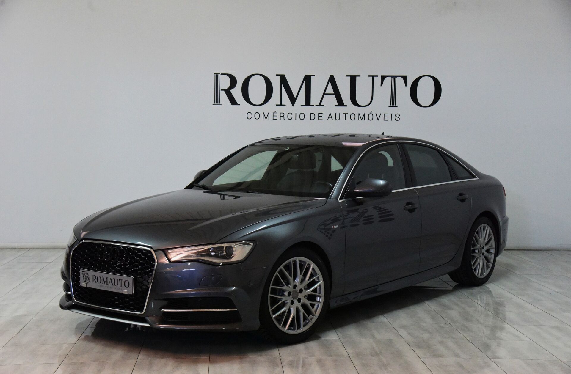 AUDI A6 2.0 TDi S-line S tronic