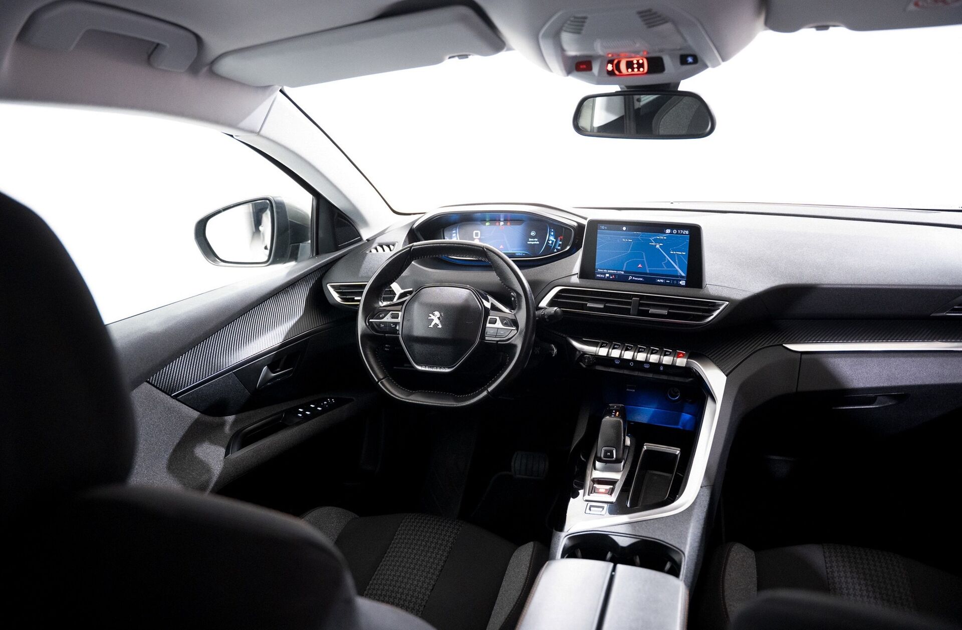 PEUGEOT 5008 1.2 PureTech Allure EAT8