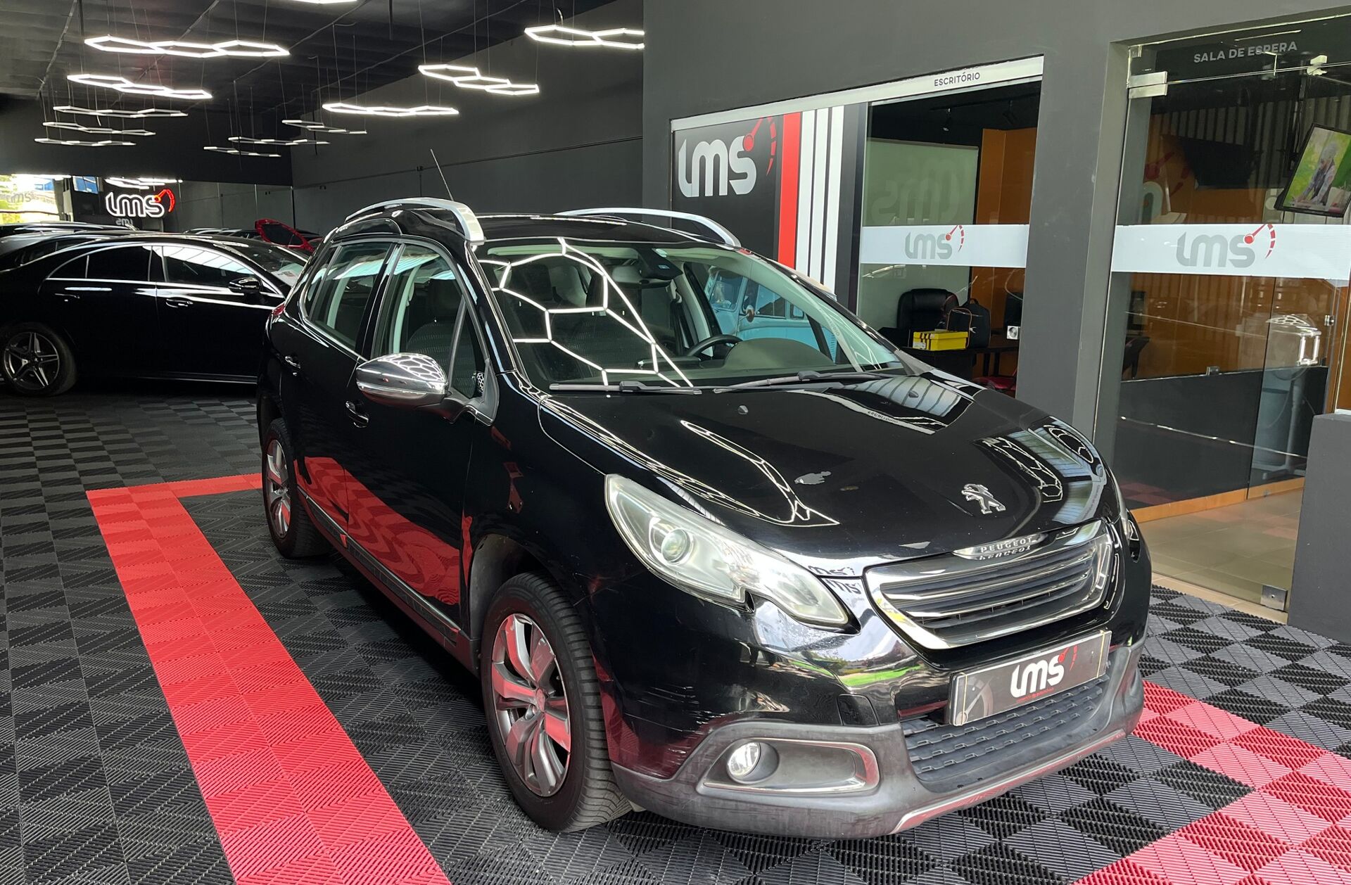 PEUGEOT 2008 1.2 PureTech Allure