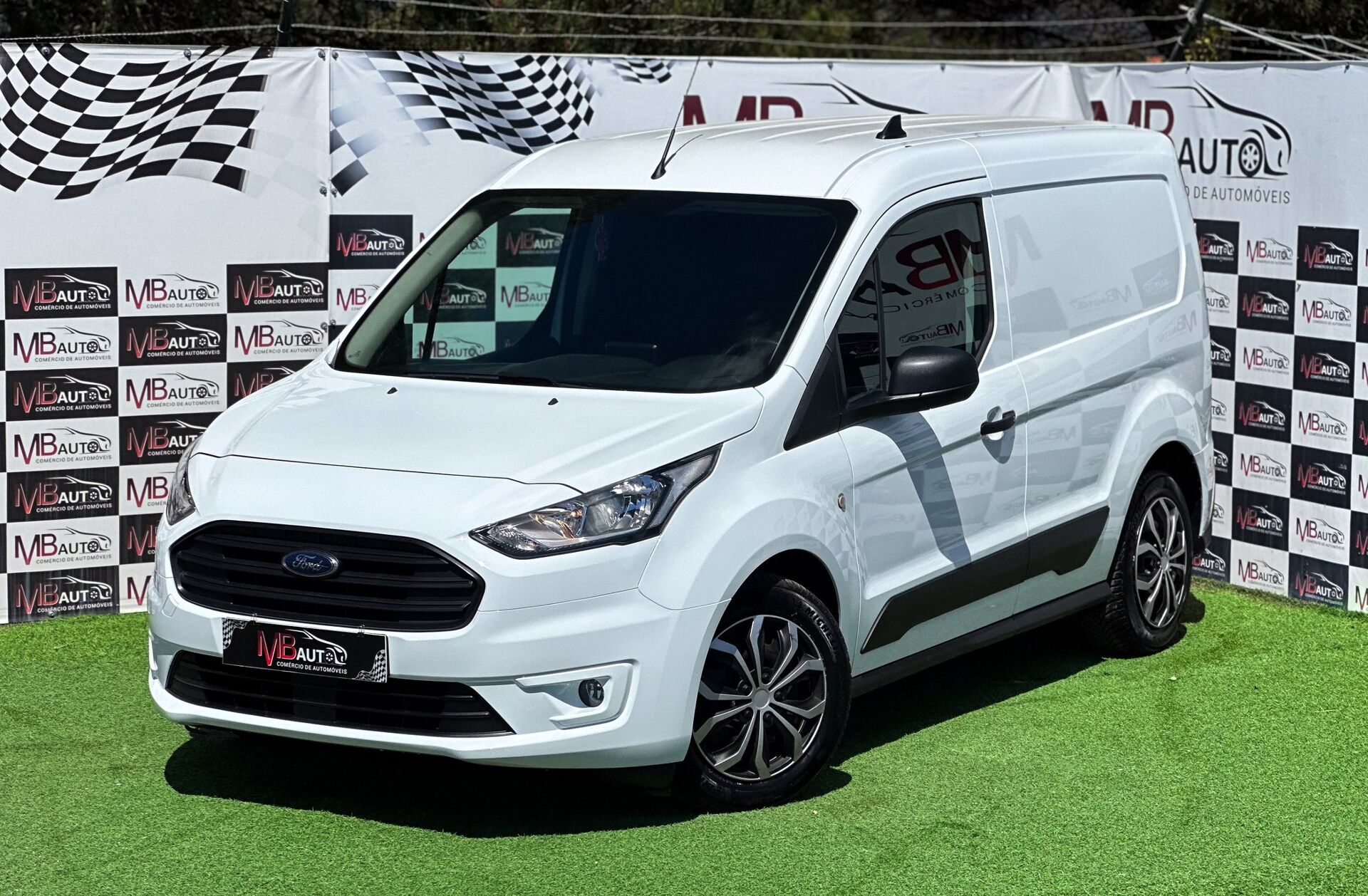 FORD Transit 1.5 TDCi 210 L2 Sport