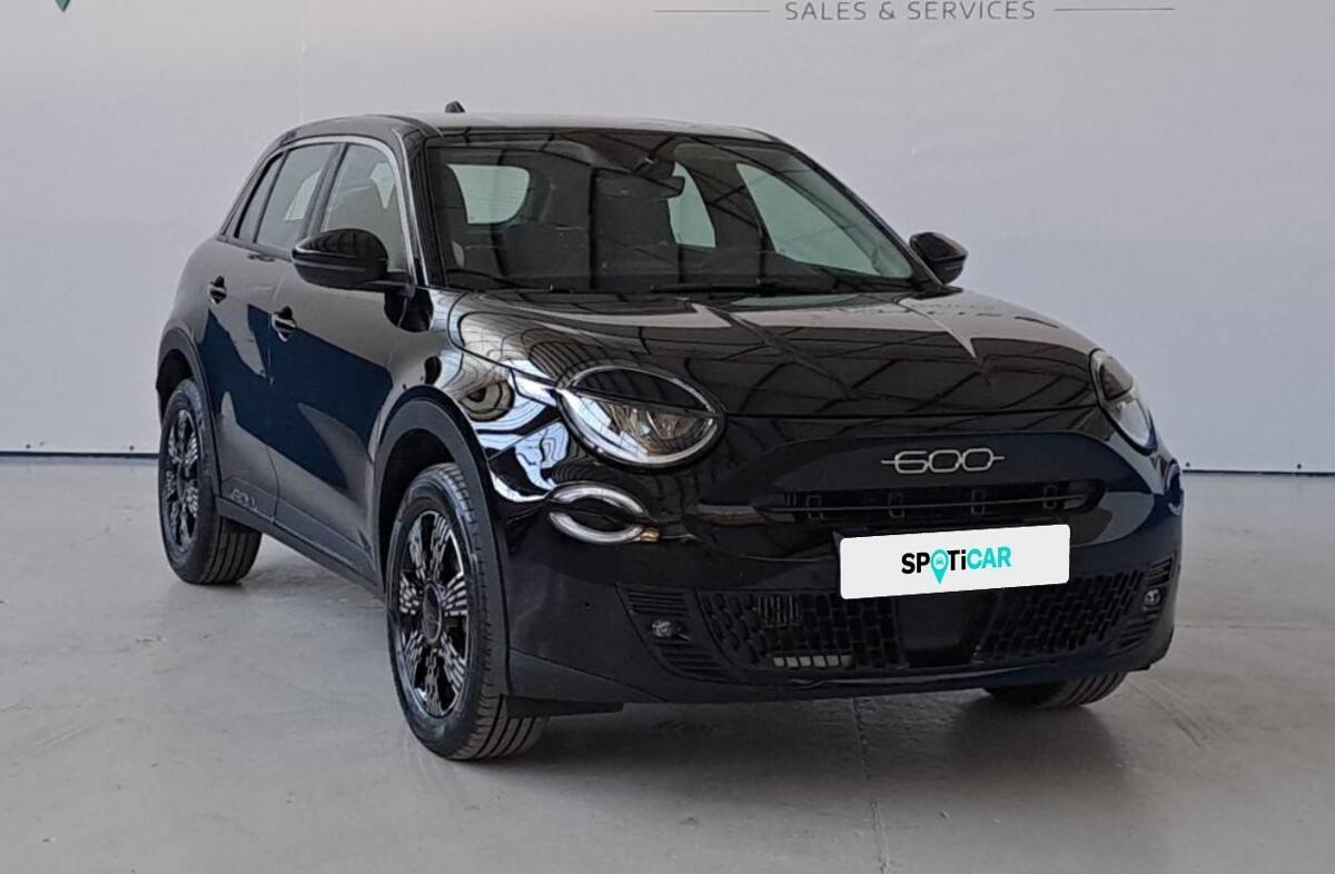 FIAT 600 1.2 Hybrid