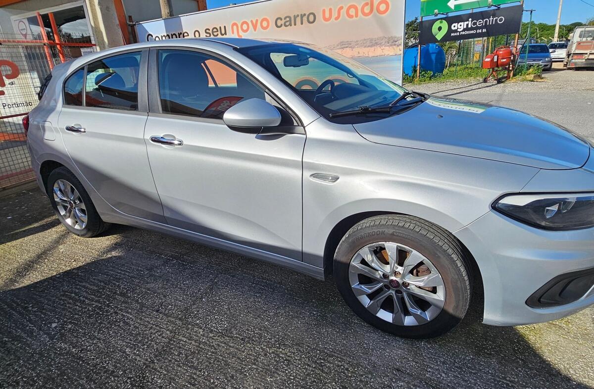 FIAT Tipo 1.3 M-Jet Lounge