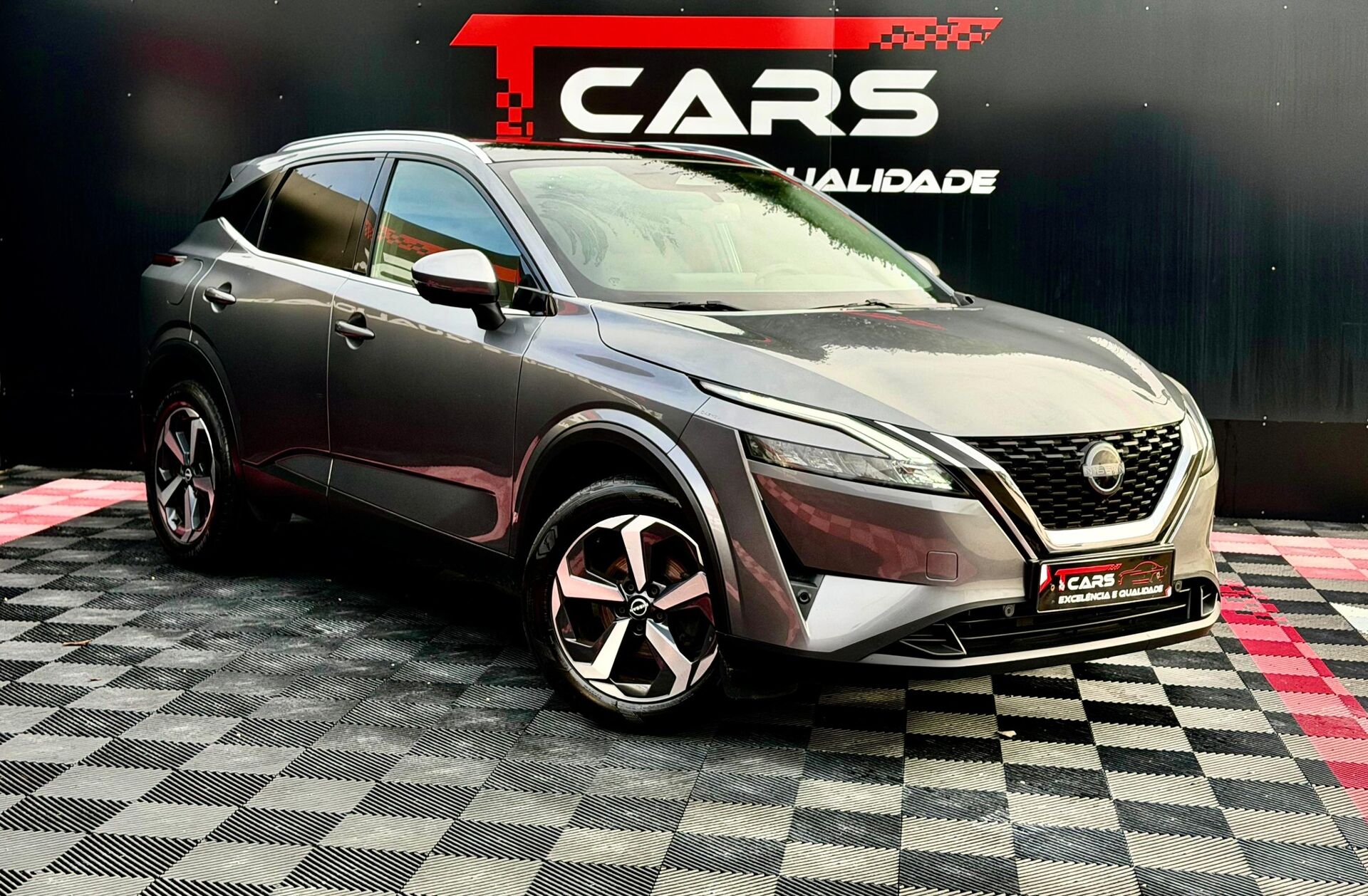 NISSAN Qashqai 1.3 DIG-T N-Connecta