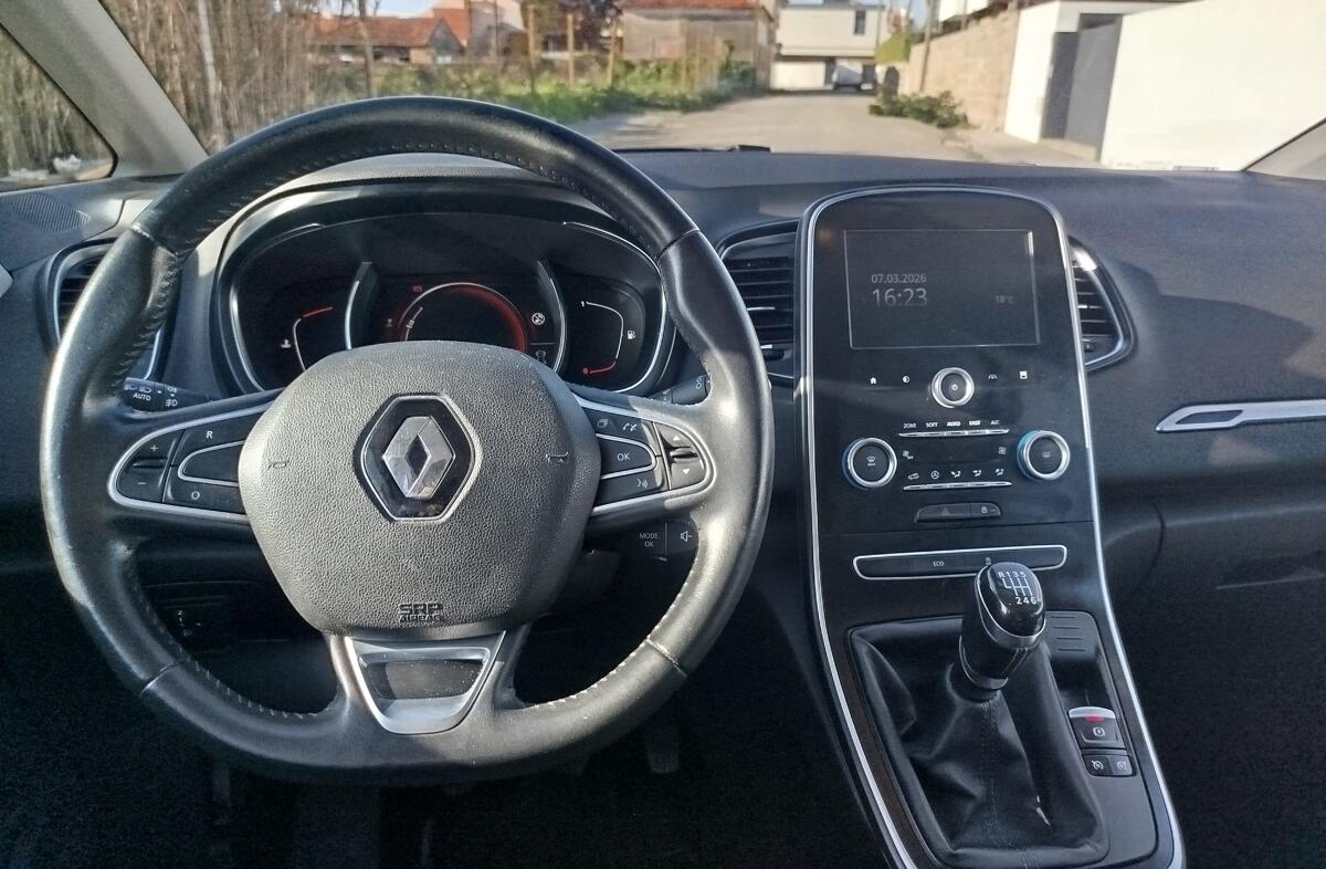 RENAULT Scénic G. 1.5 dCi Dynamique S SS