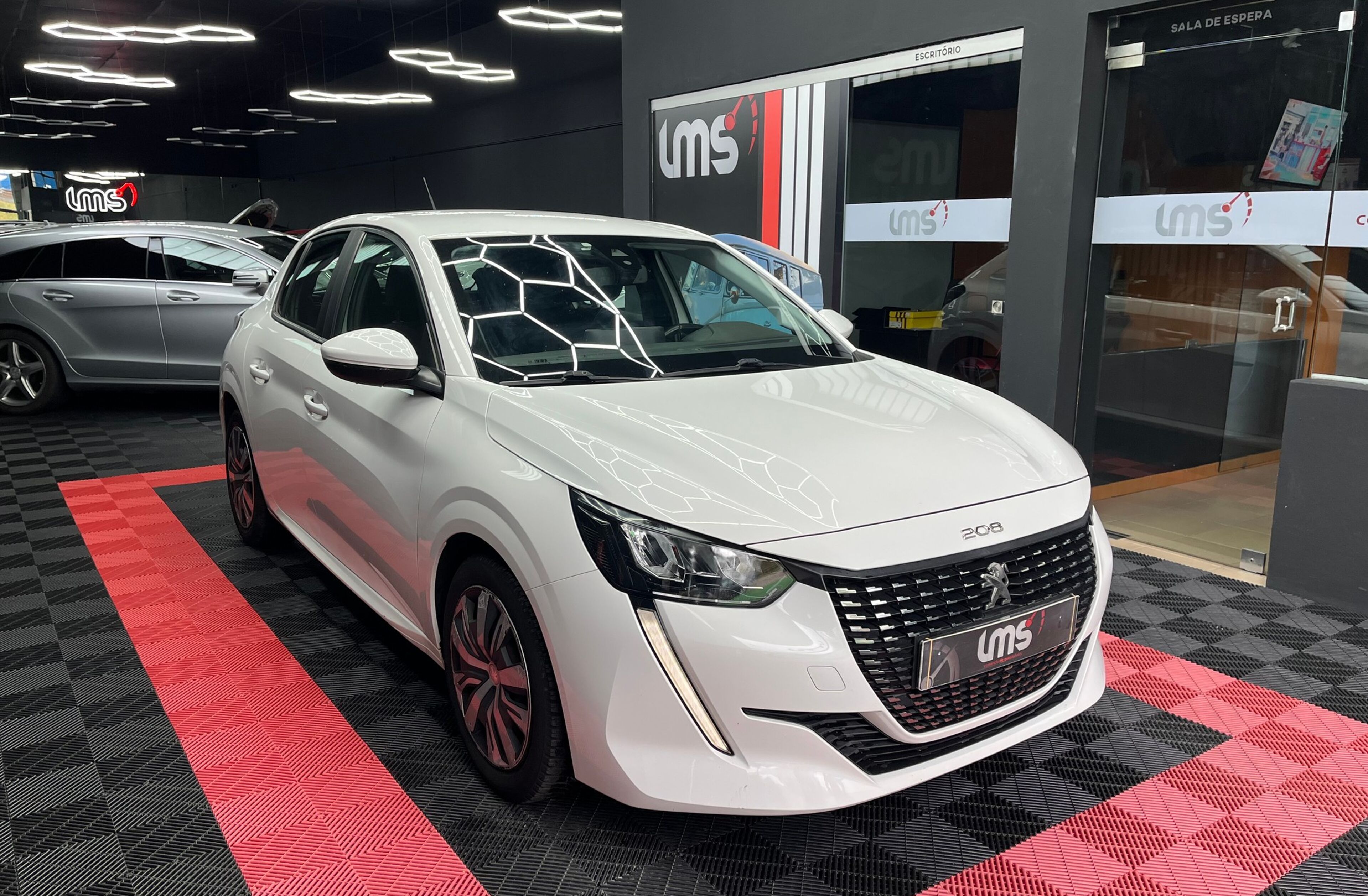 PEUGEOT 208 1.2 Puretech