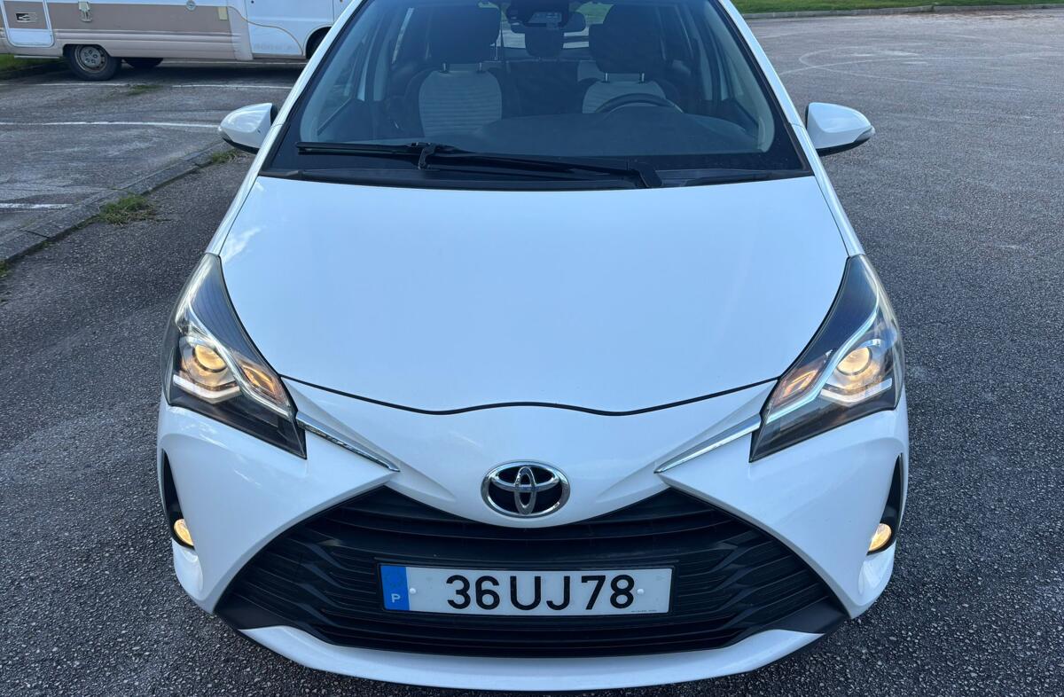 TOYOTA Yaris 1.0 VVT-i Exclusive+P.Techno
