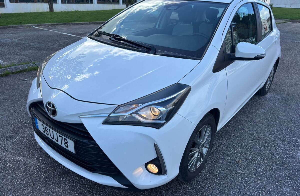 TOYOTA Yaris 1.0 VVT-i Exclusive+P.Techno