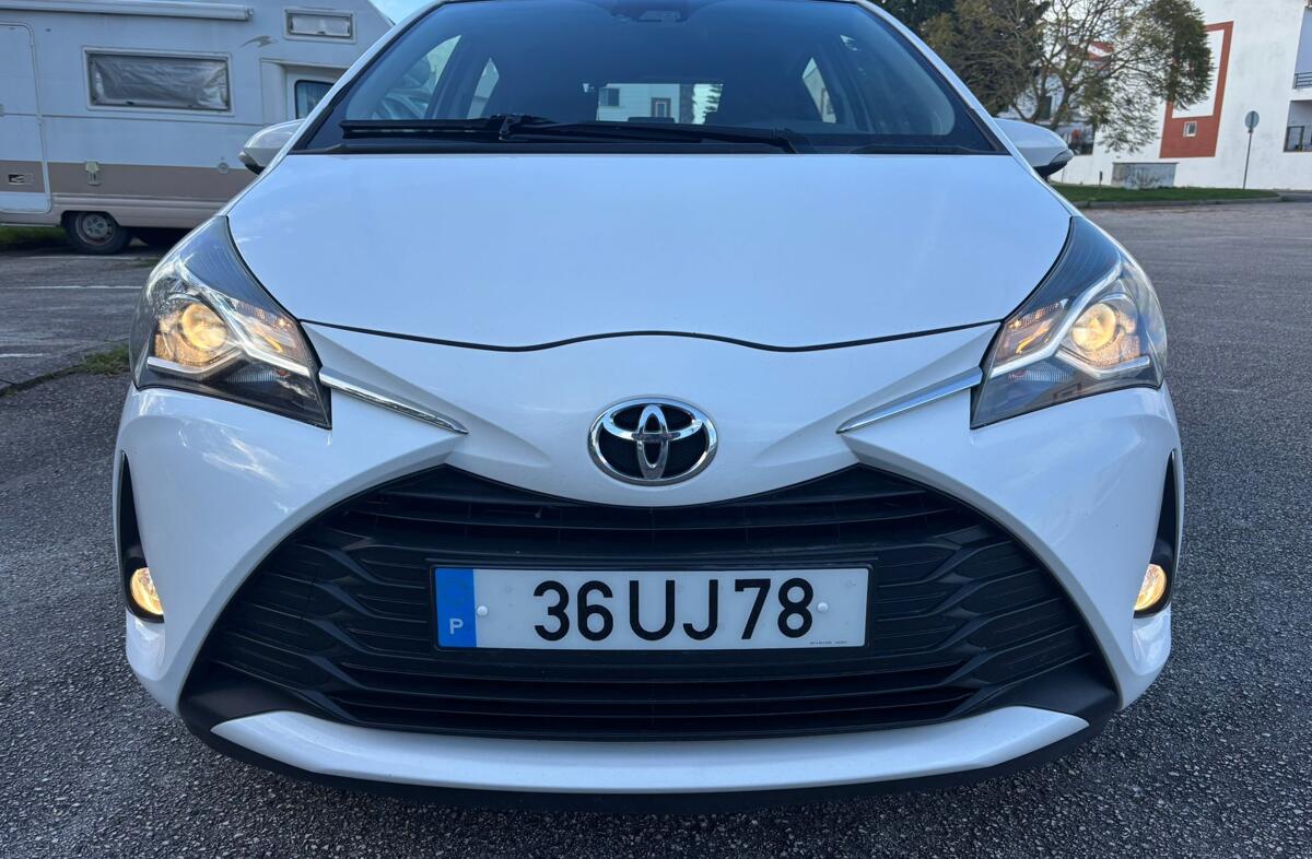 TOYOTA Yaris 1.0 VVT-i Exclusive+P.Techno
