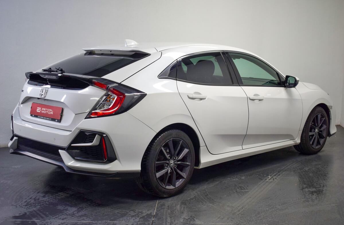 HONDA Civic 1.0 i-VTEC Elegance CVT