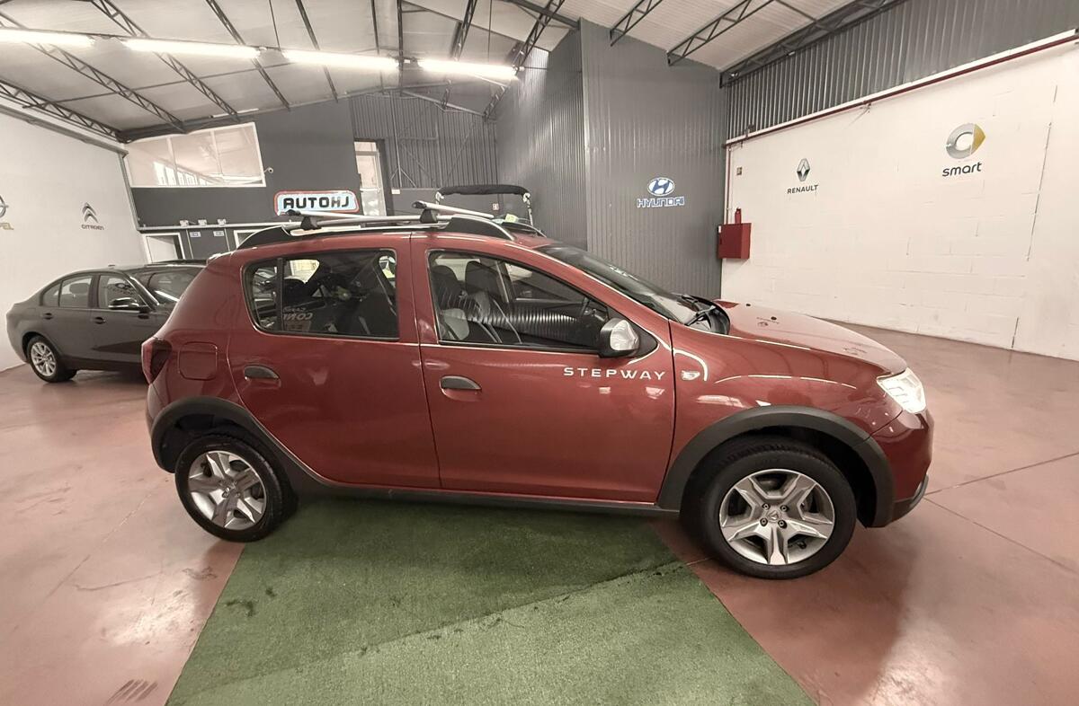 DACIA Sandero 0.9 TCe Stepway