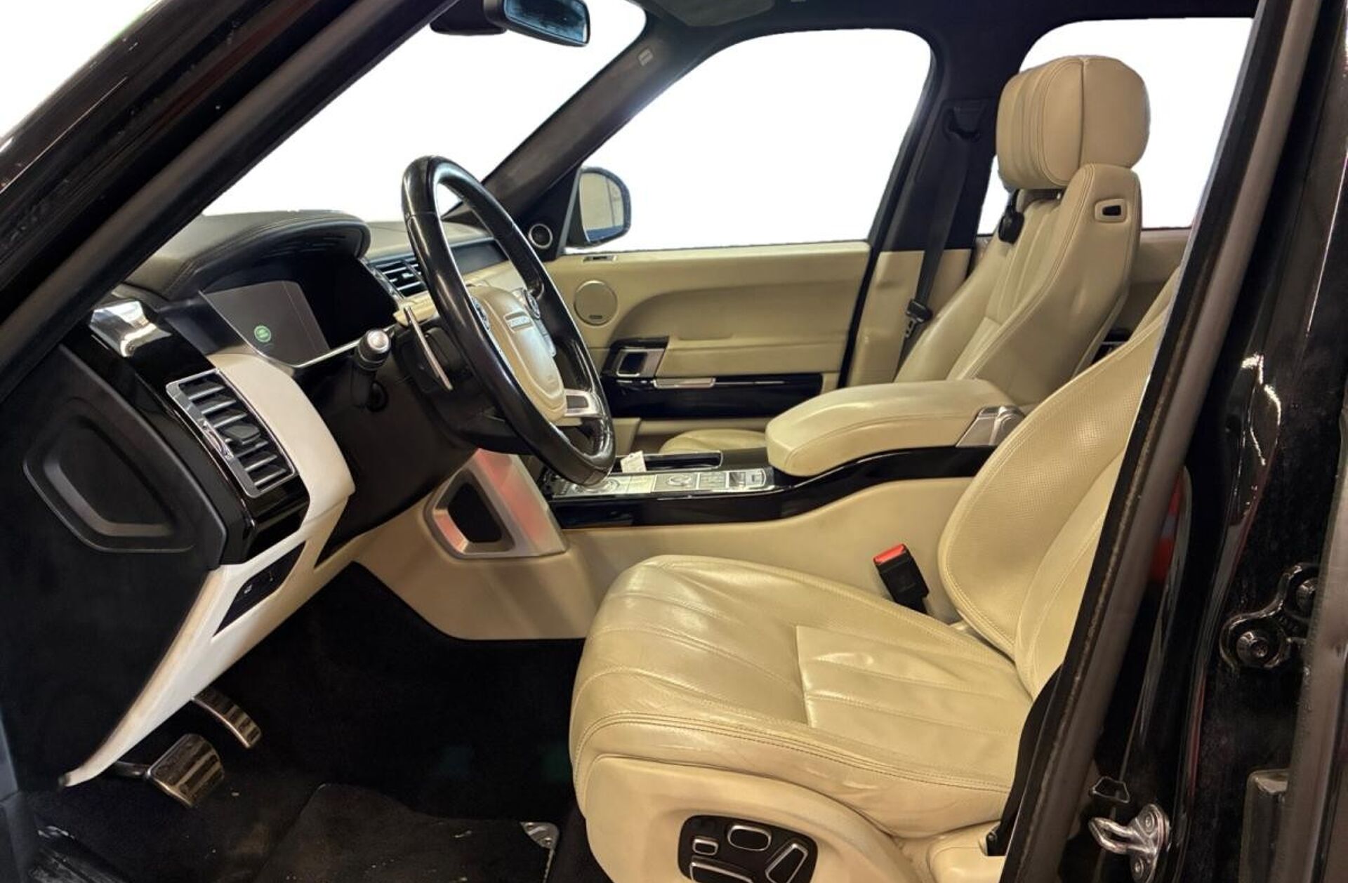 LAND ROVER Range Rover 4.4 SDV8 Autobiography